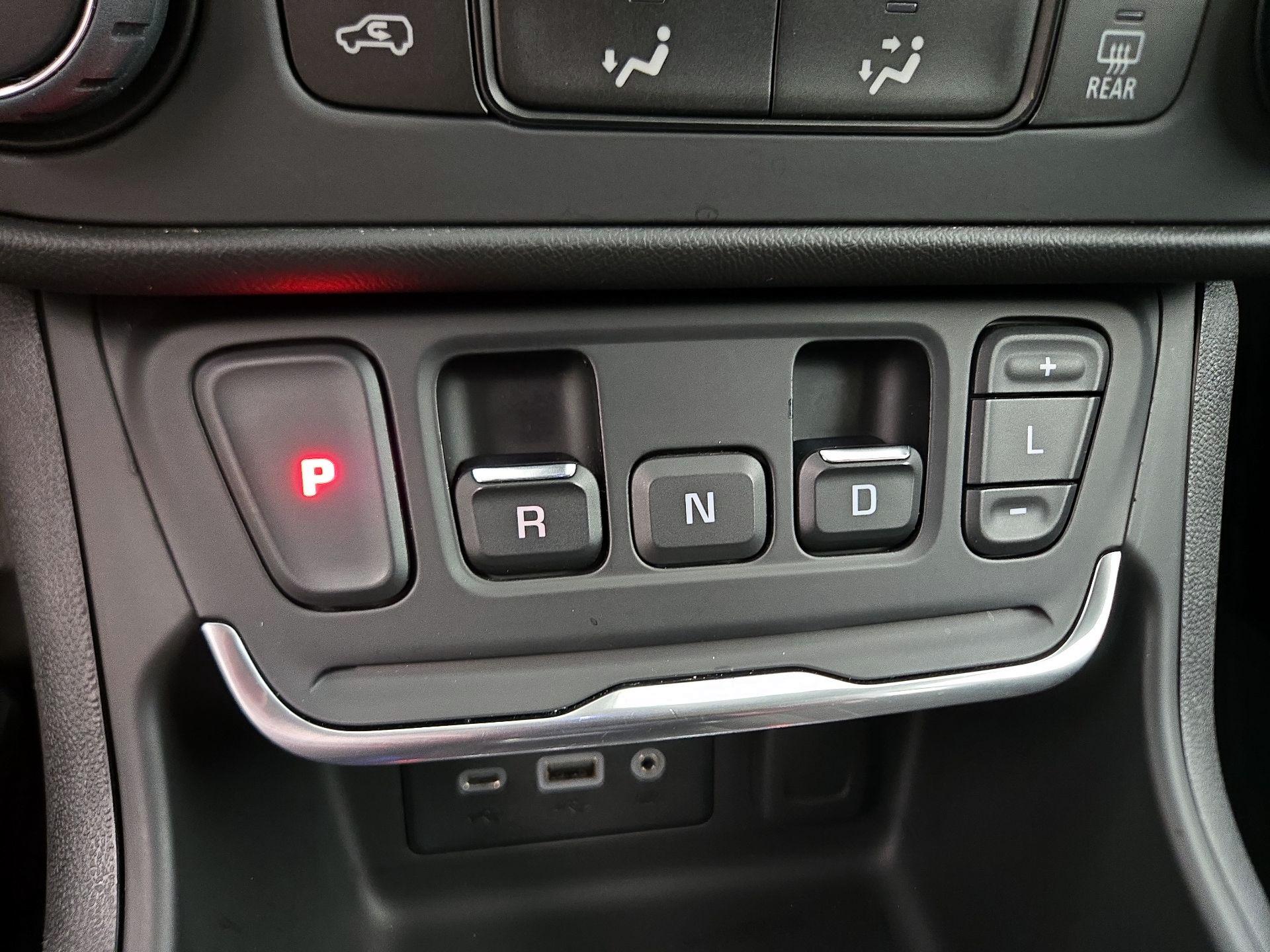 Thumbnail: 2018 GMC Terrain - 17