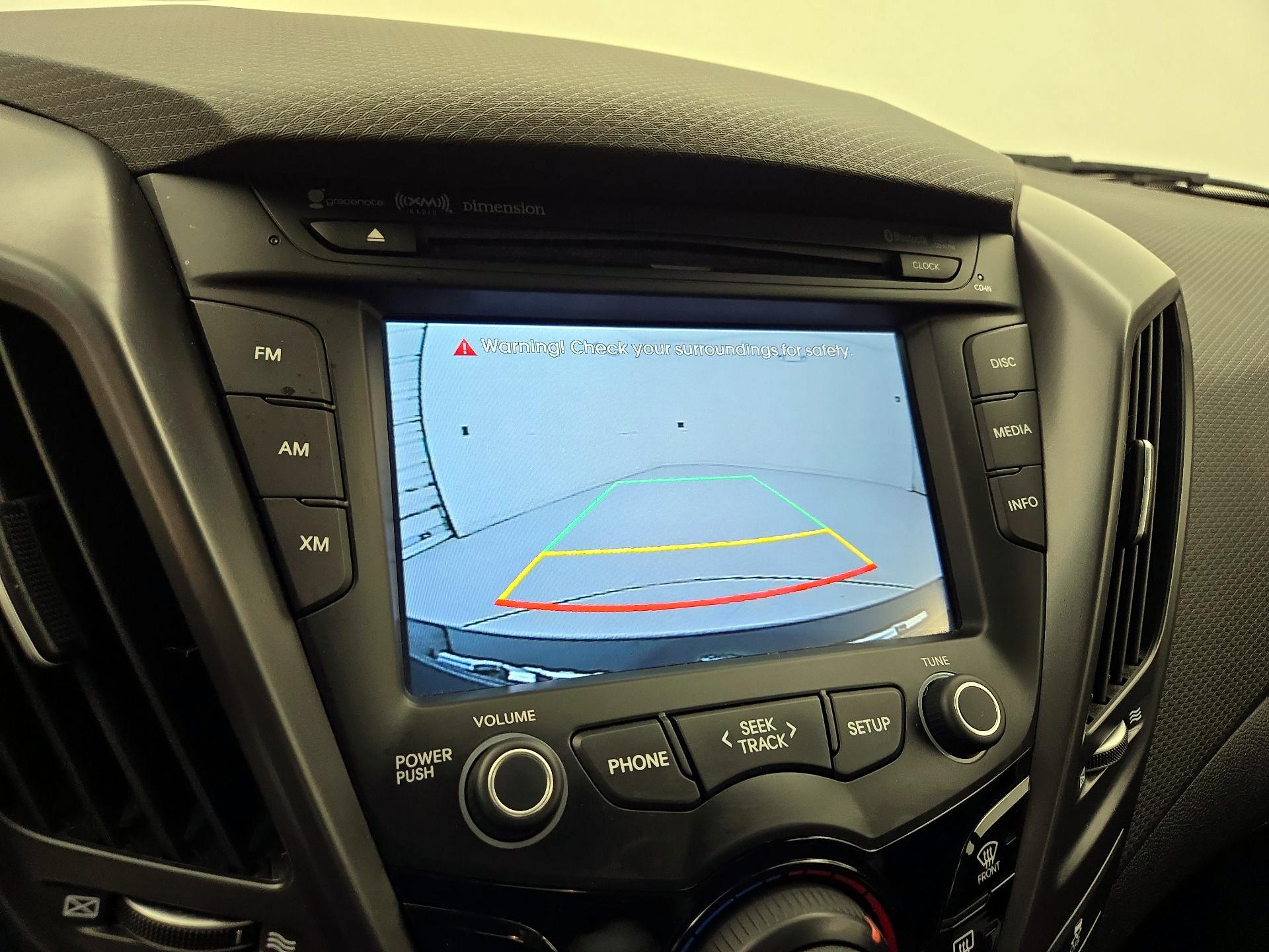 Thumbnail: 2015 Hyundai Veloster - 14