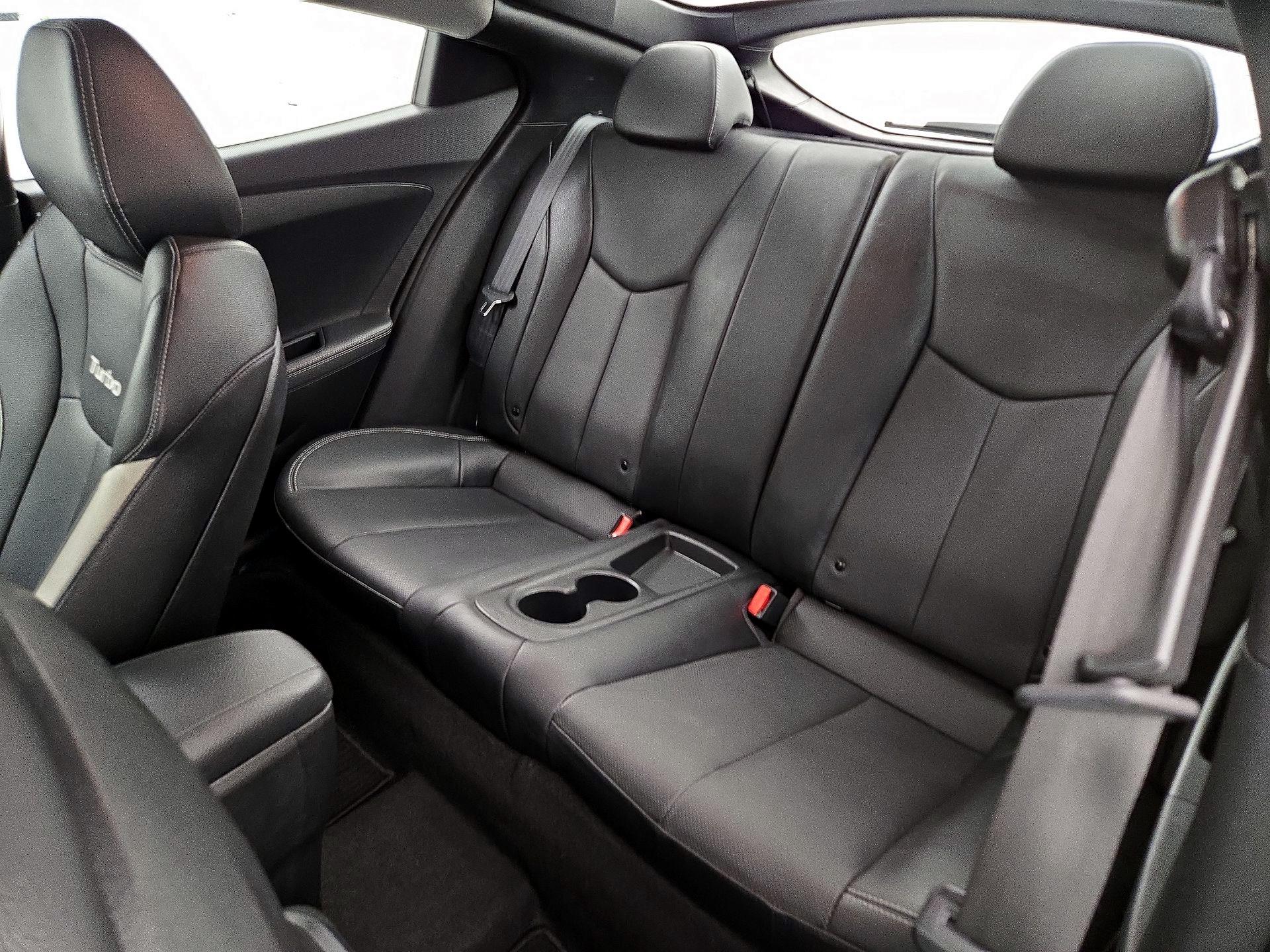 Thumbnail: 2015 Hyundai Veloster - 19