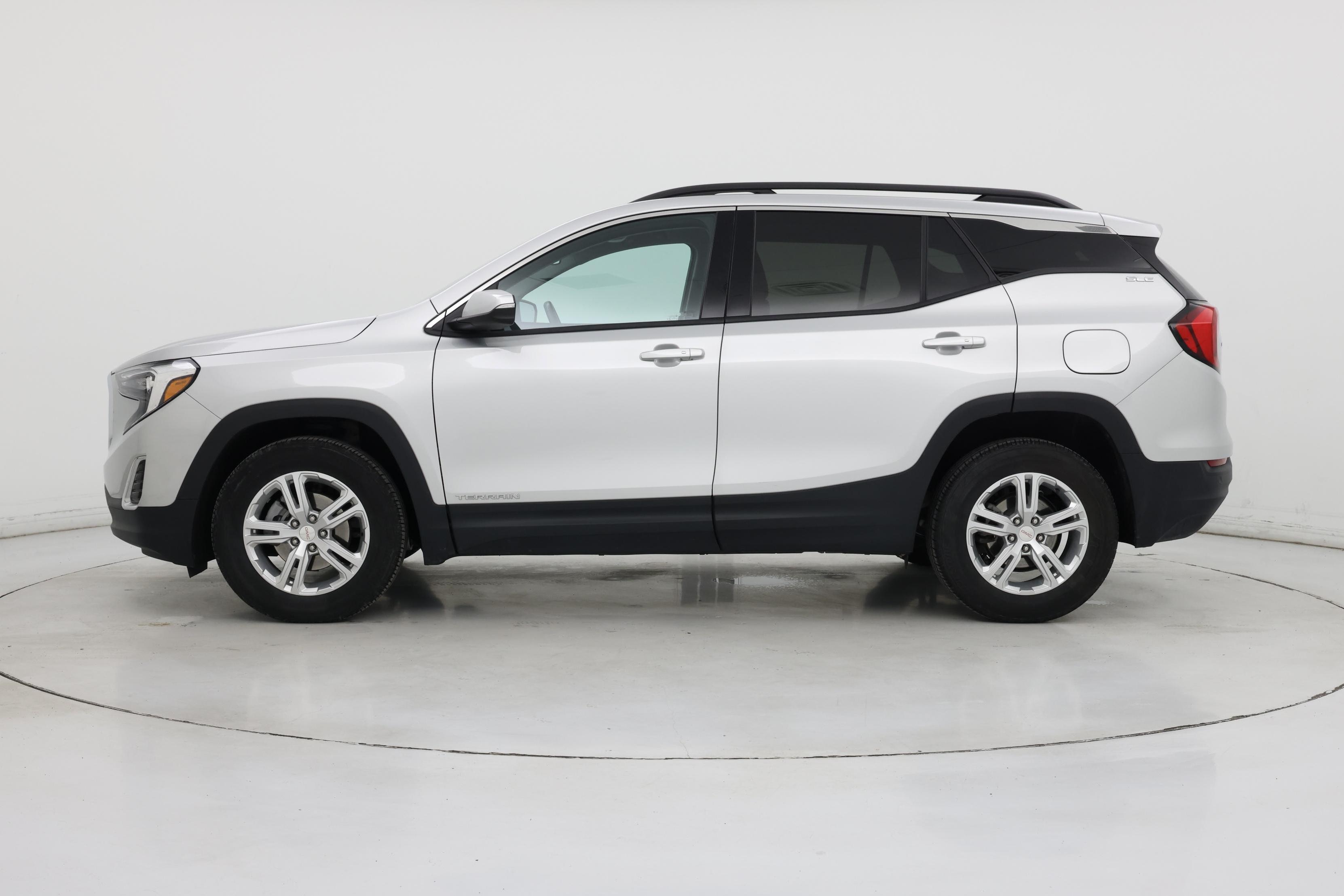 Thumbnail: 2019 GMC Terrain - 3