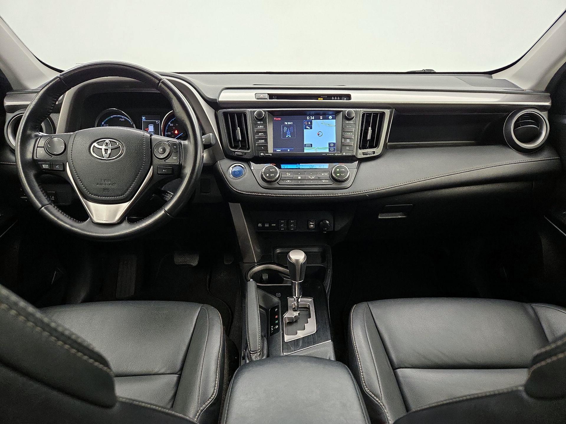 Thumbnail: 2017 Toyota RAV4 - 9