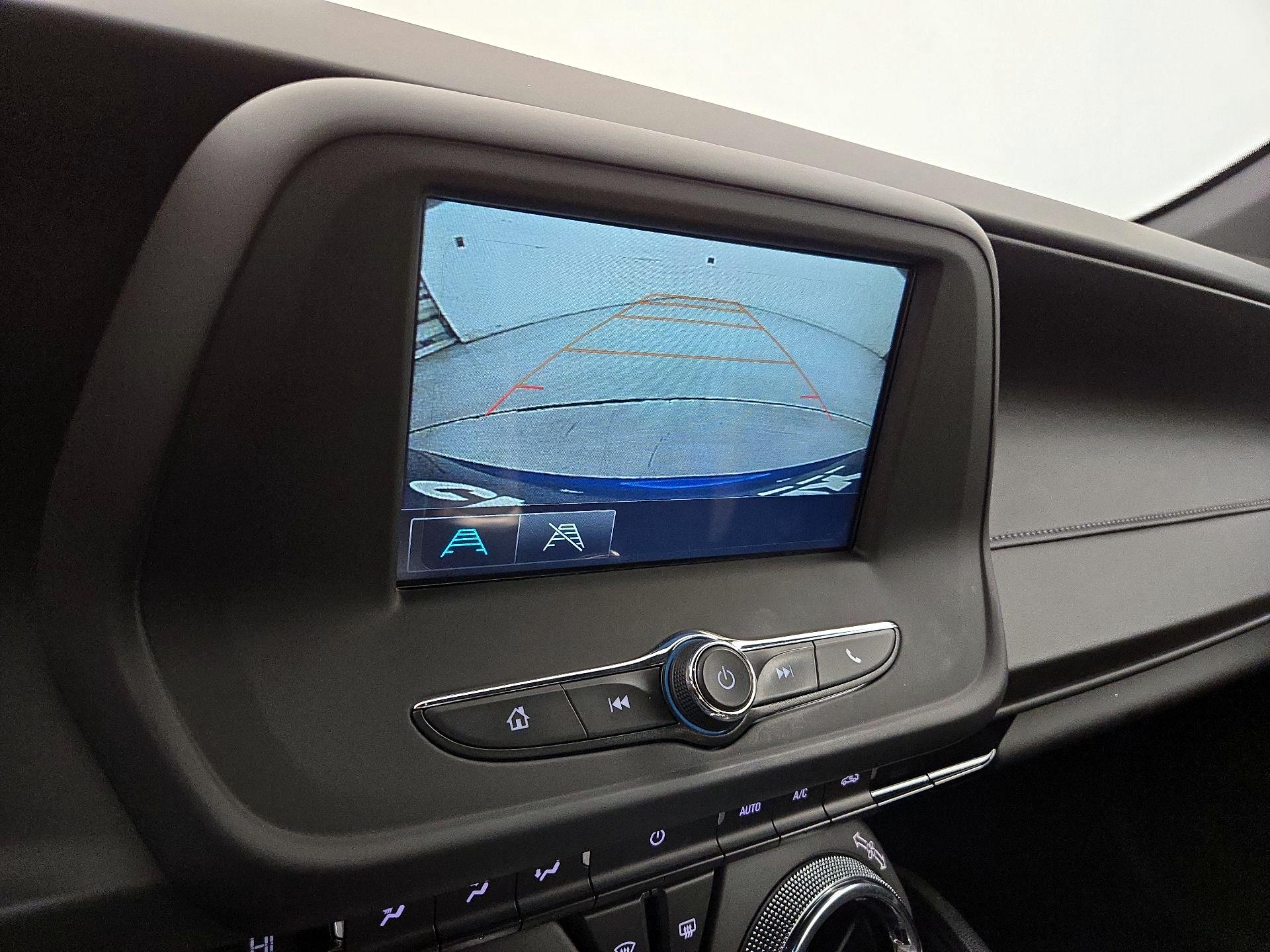 Thumbnail: 2018 Chevrolet Camaro - 14