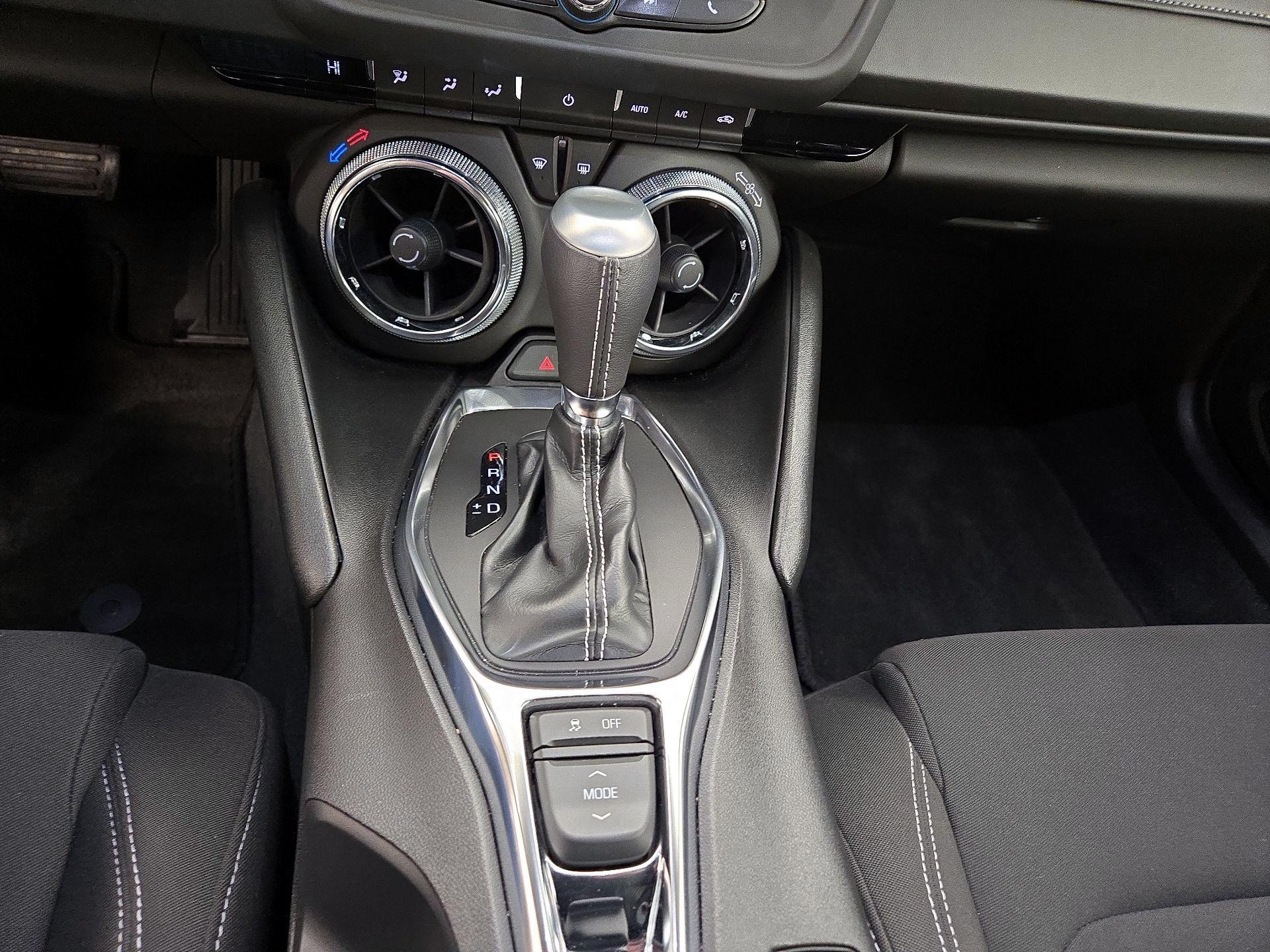 Thumbnail: 2018 Chevrolet Camaro - 17