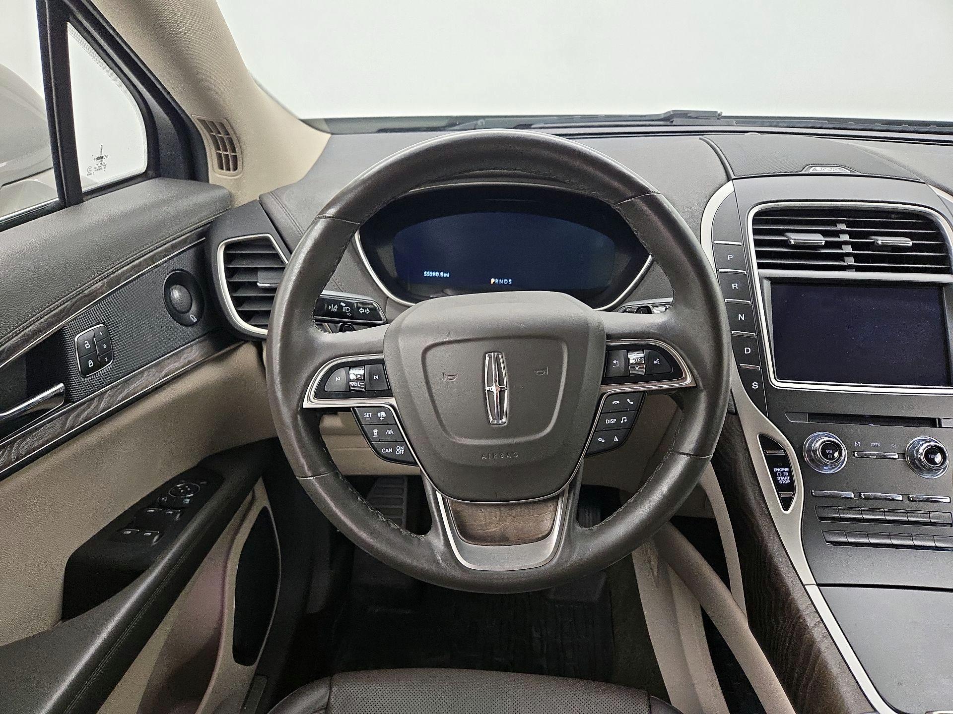 Thumbnail: 2020 Lincoln Nautilus - 10