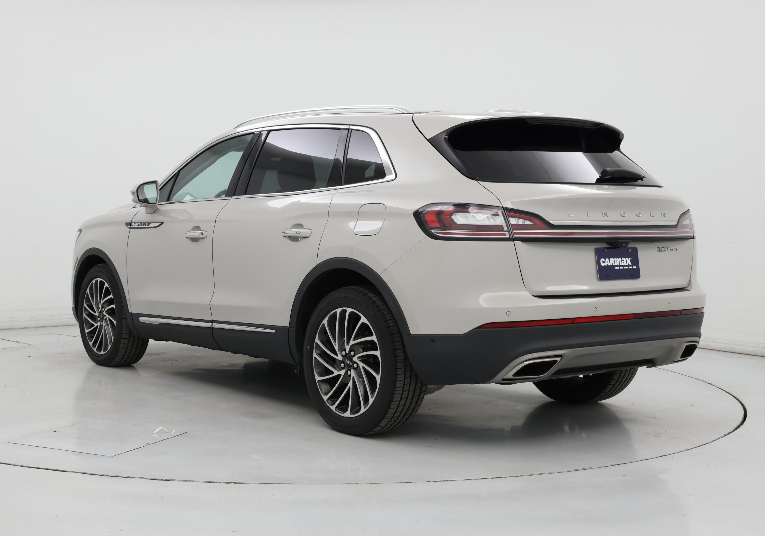 Thumbnail: 2020 Lincoln Nautilus - 2