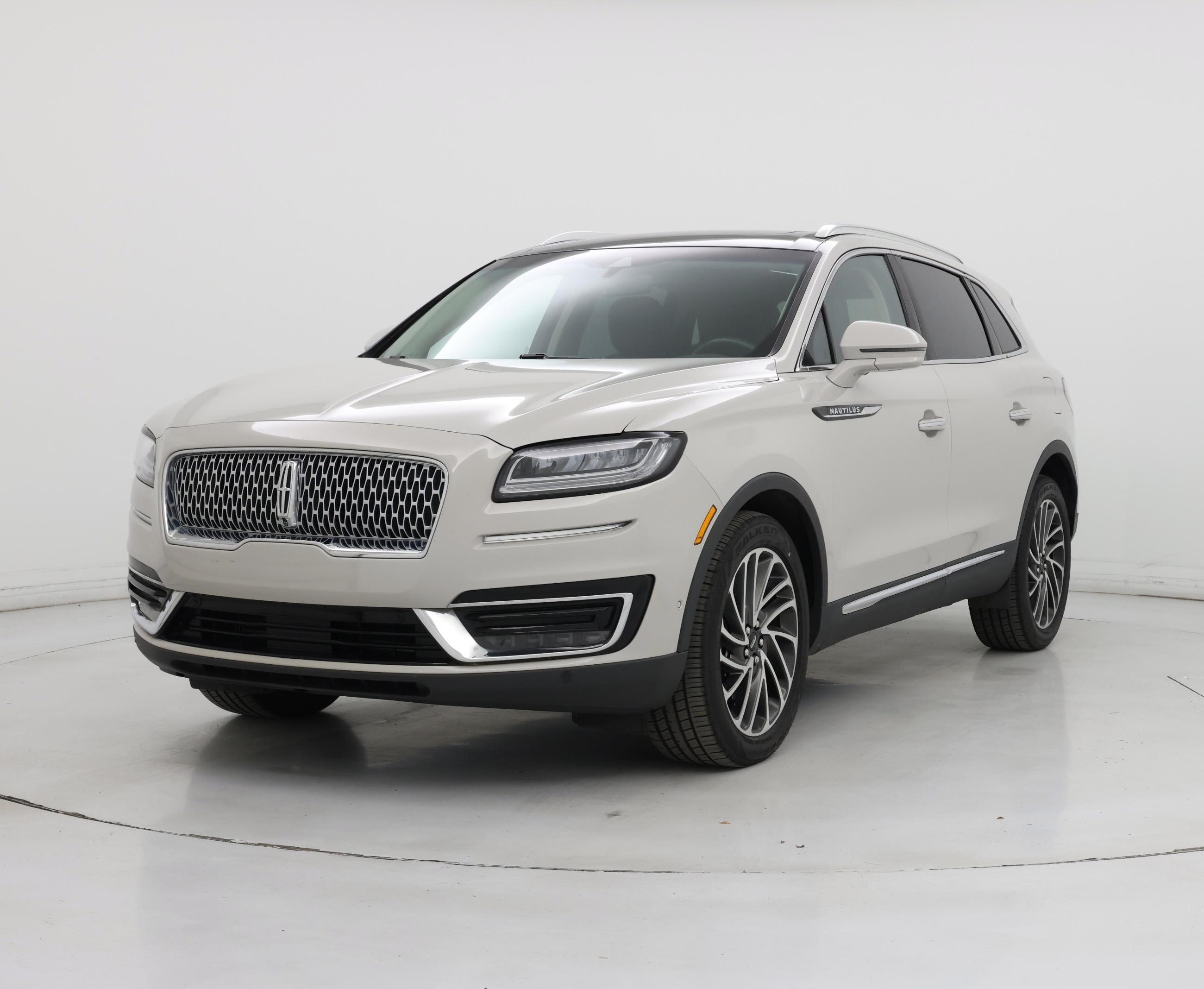Thumbnail: 2020 Lincoln Nautilus - 4