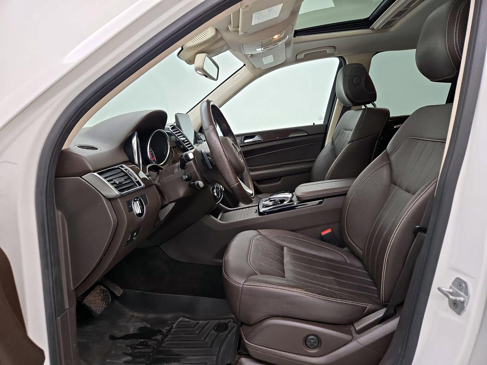 Thumbnail: 2016 Mercedes-Benz GLE - 11