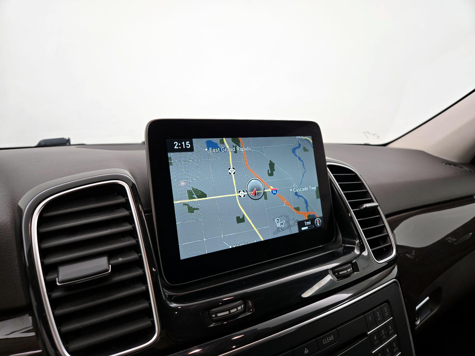 Thumbnail: 2016 Mercedes-Benz GLE - 14