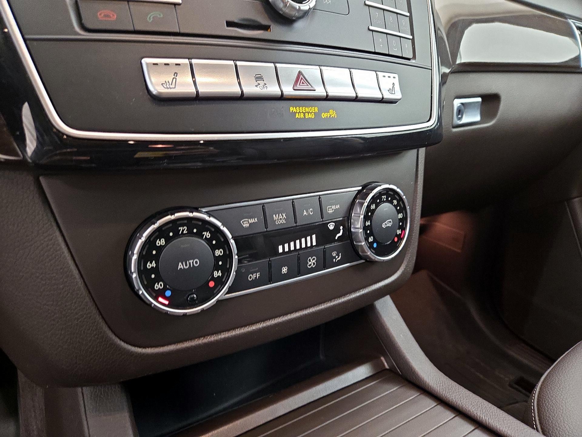 Thumbnail: 2016 Mercedes-Benz GLE - 17