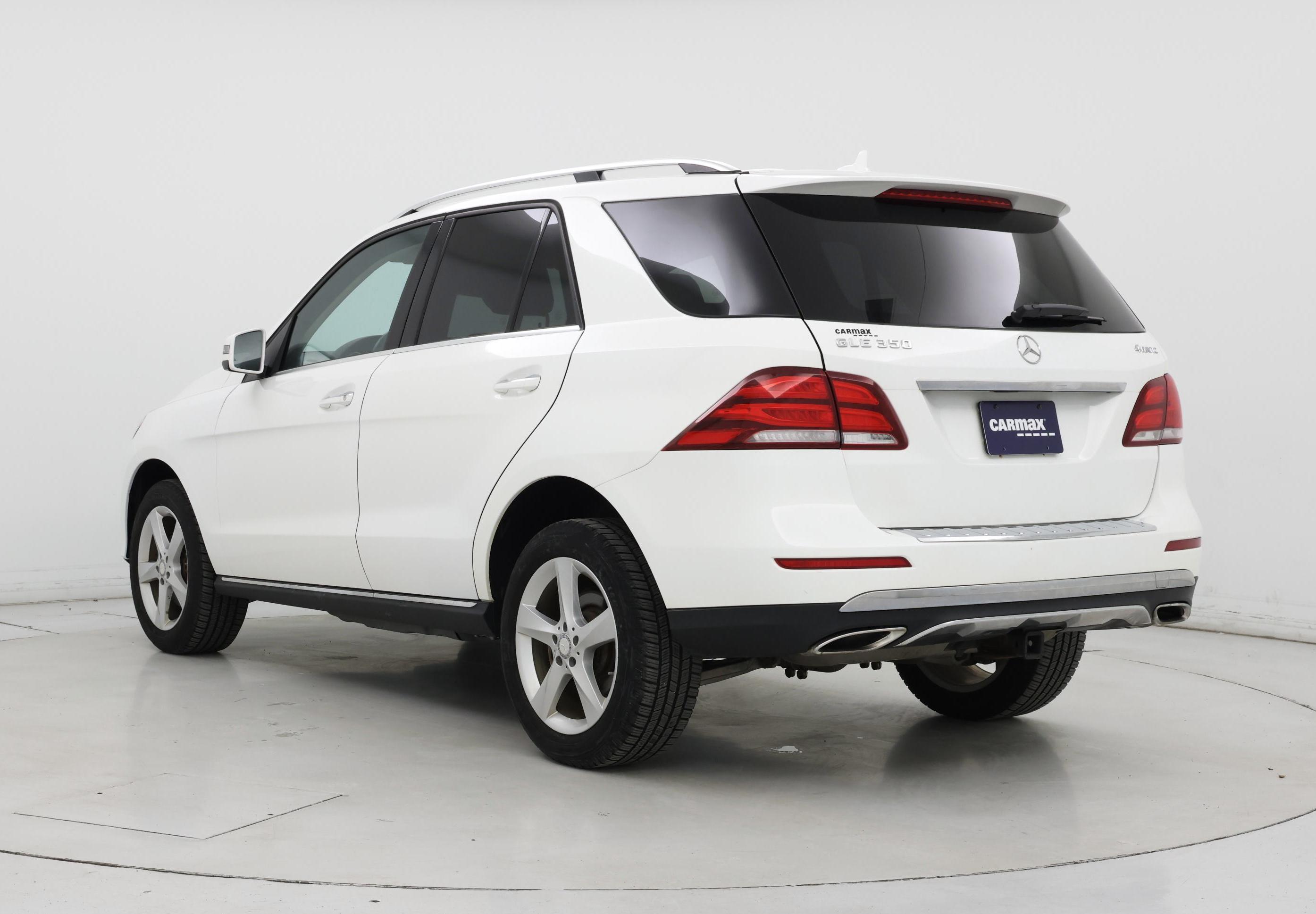 Thumbnail: 2016 Mercedes-Benz GLE - 2