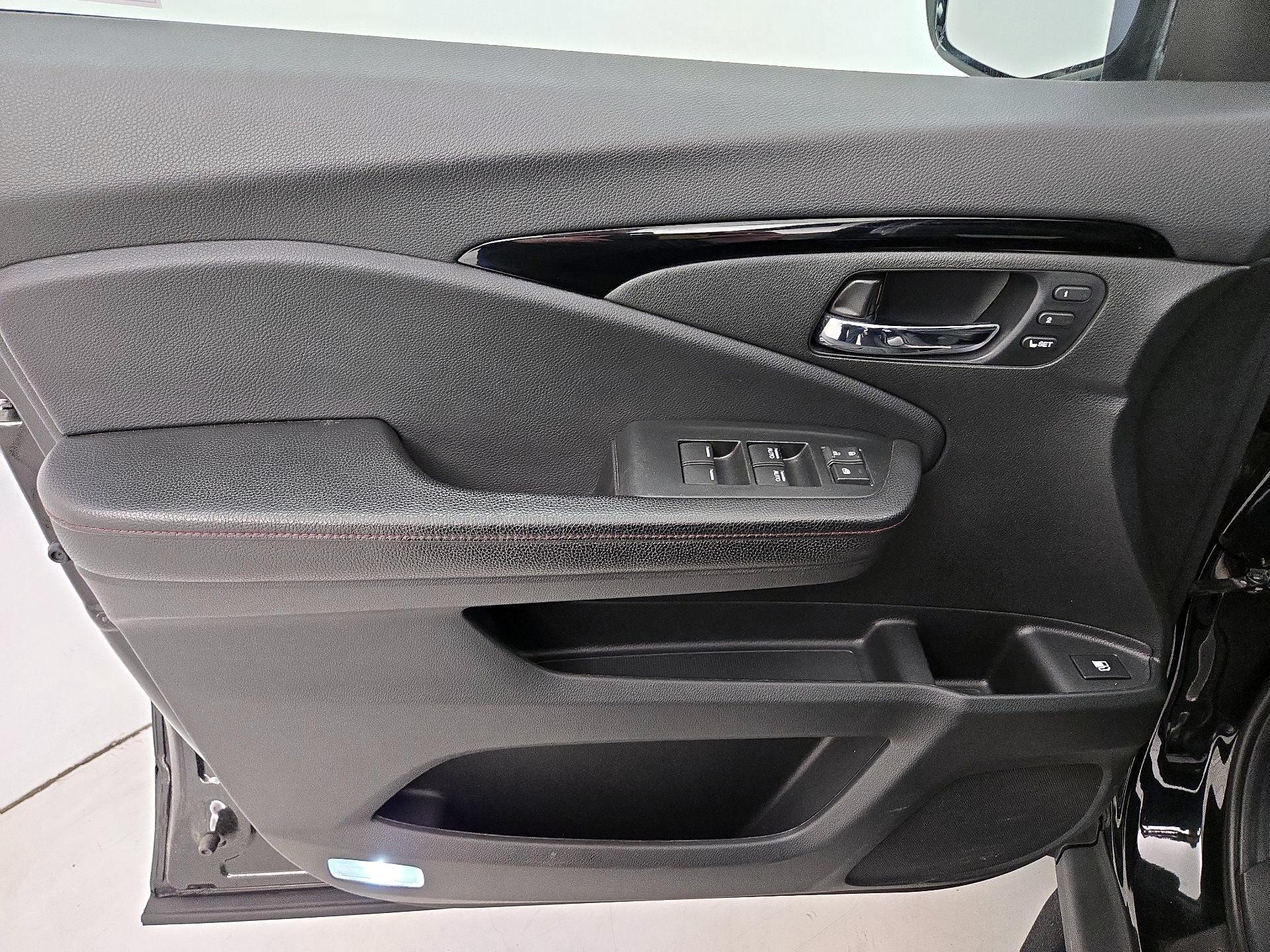 Thumbnail: 2020 Honda Ridgeline - 12