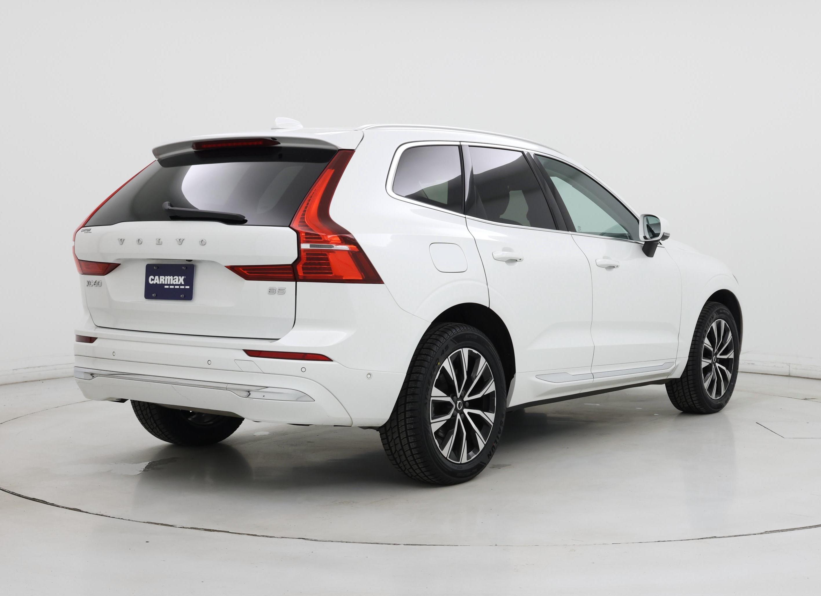 Thumbnail: 2023 Volvo XC60 - 8