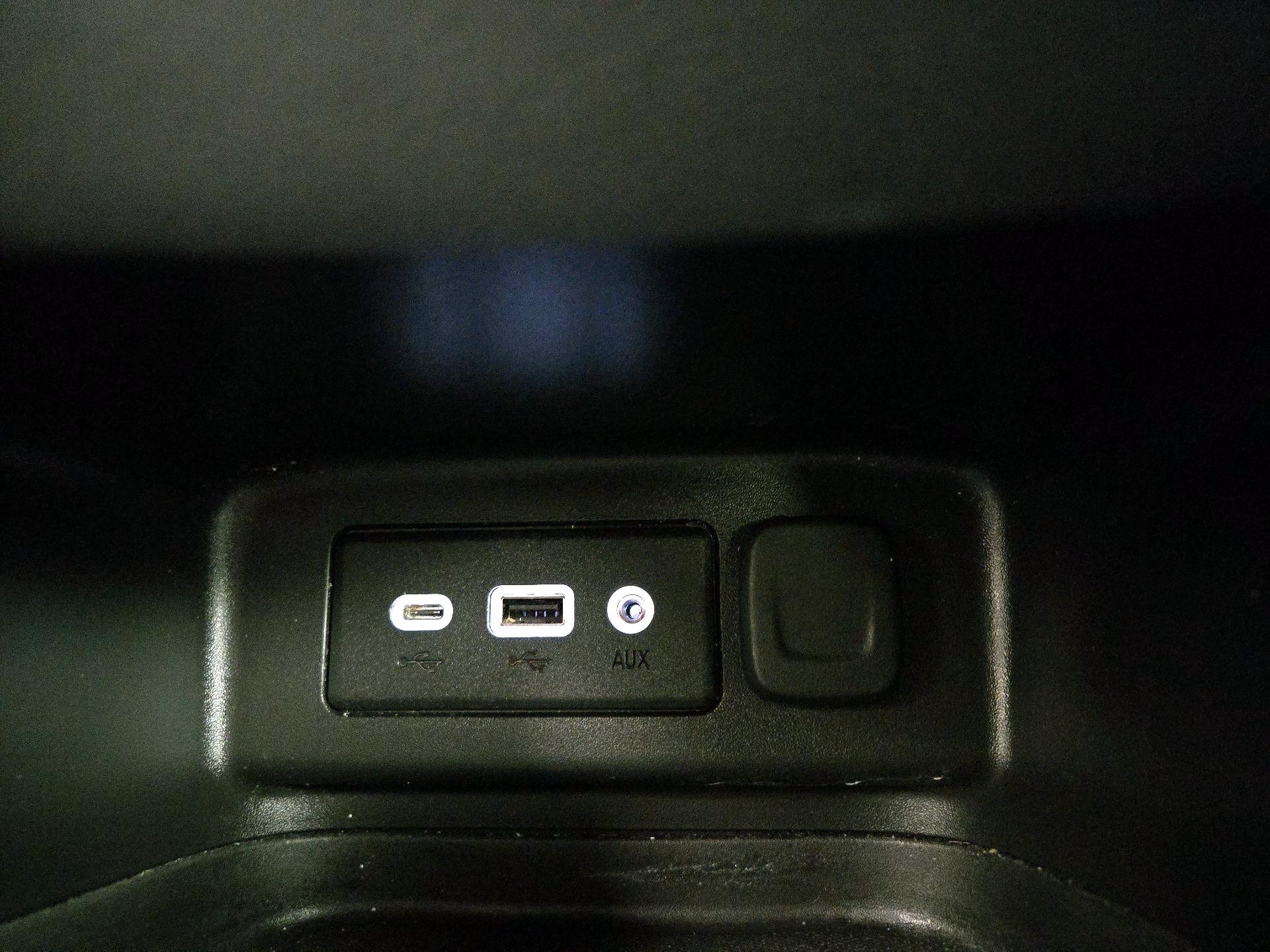 Thumbnail: 2022 Chevrolet Equinox - 18