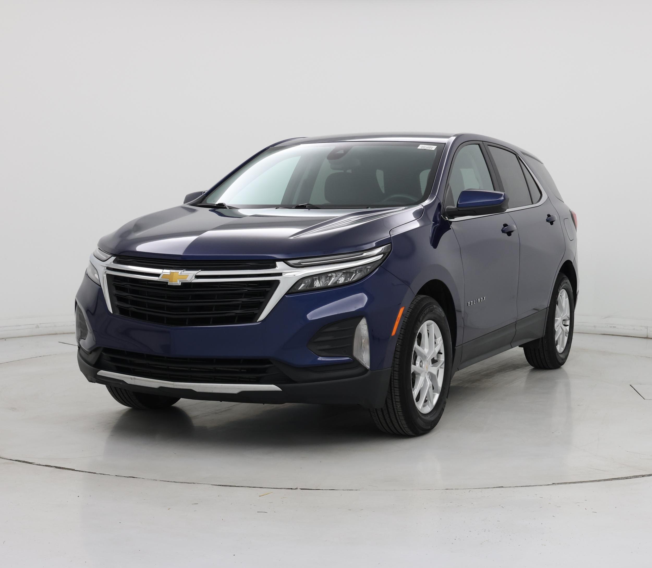 Thumbnail: 2022 Chevrolet Equinox - 4