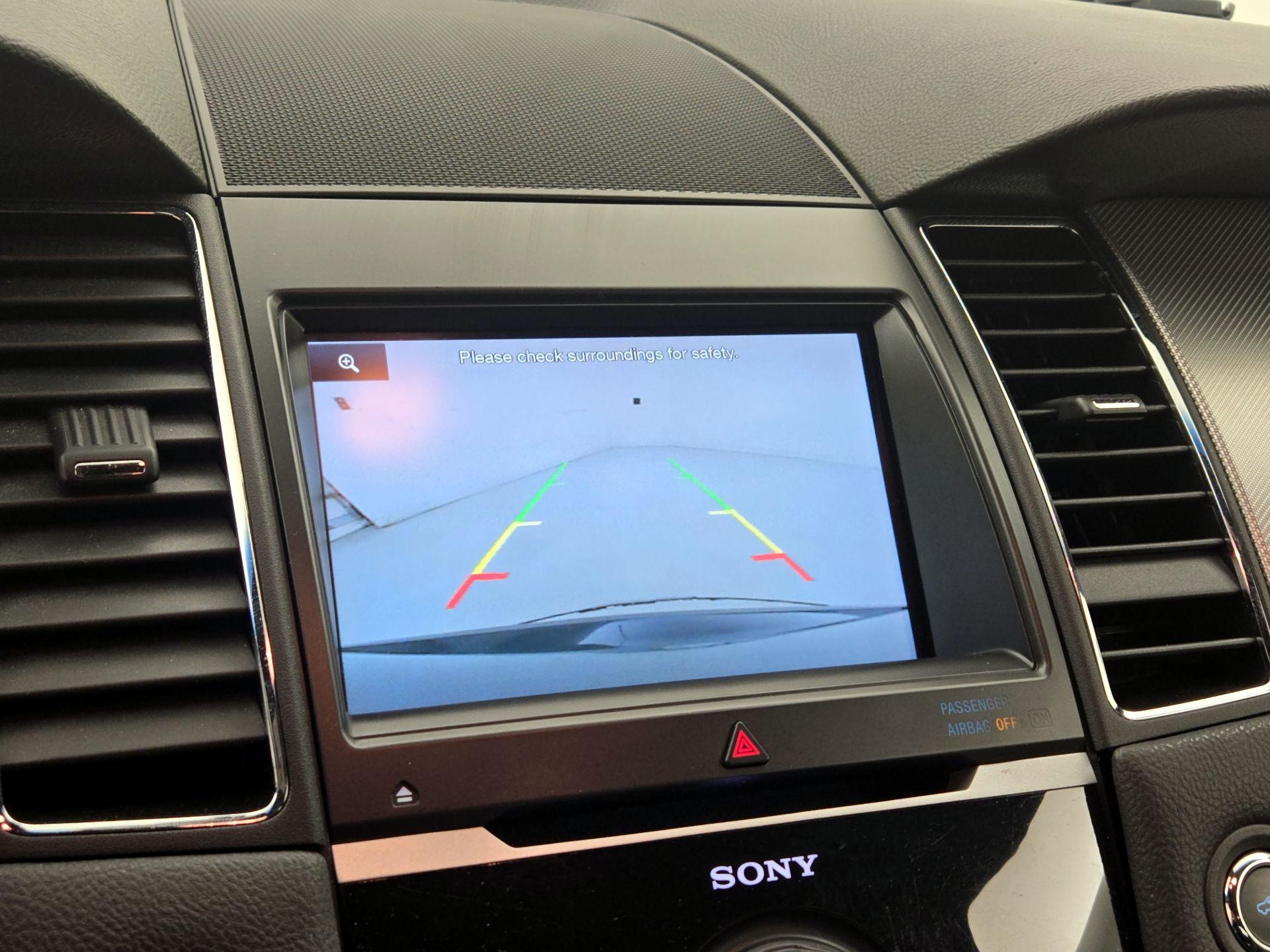 Thumbnail: 2014 Ford Taurus - 15