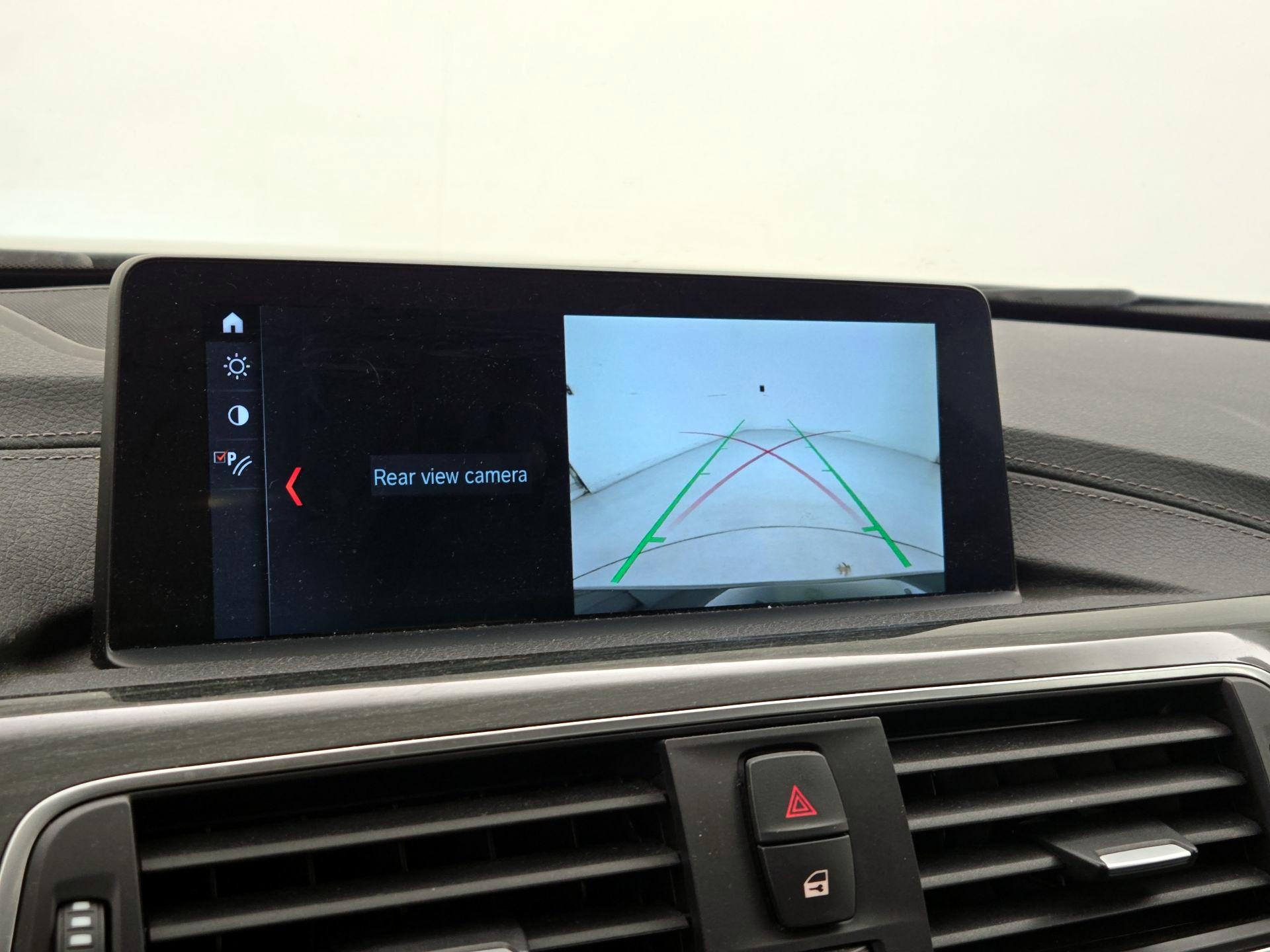 Thumbnail: 2018 BMW 3 Series - 15