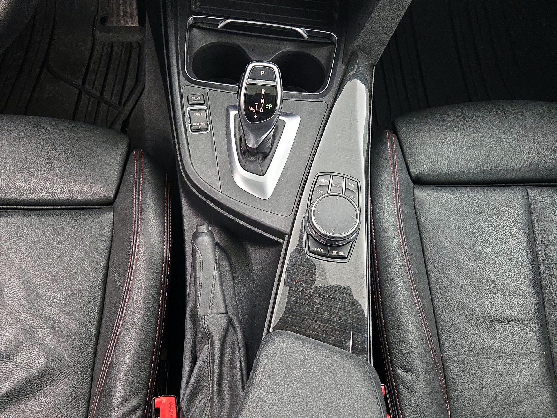 Thumbnail: 2018 BMW 3 Series - 18