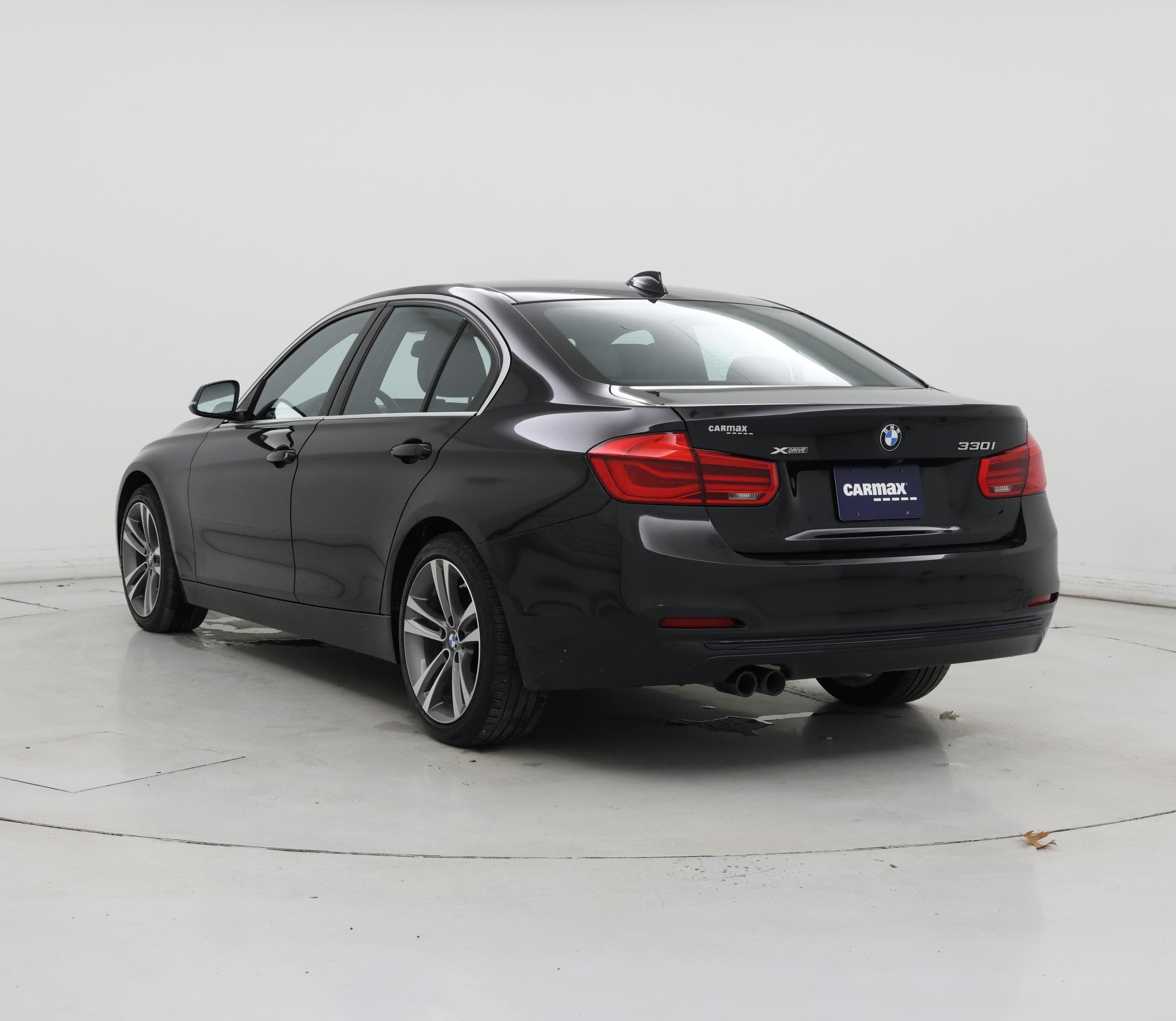 Thumbnail: 2018 BMW 3 Series - 2