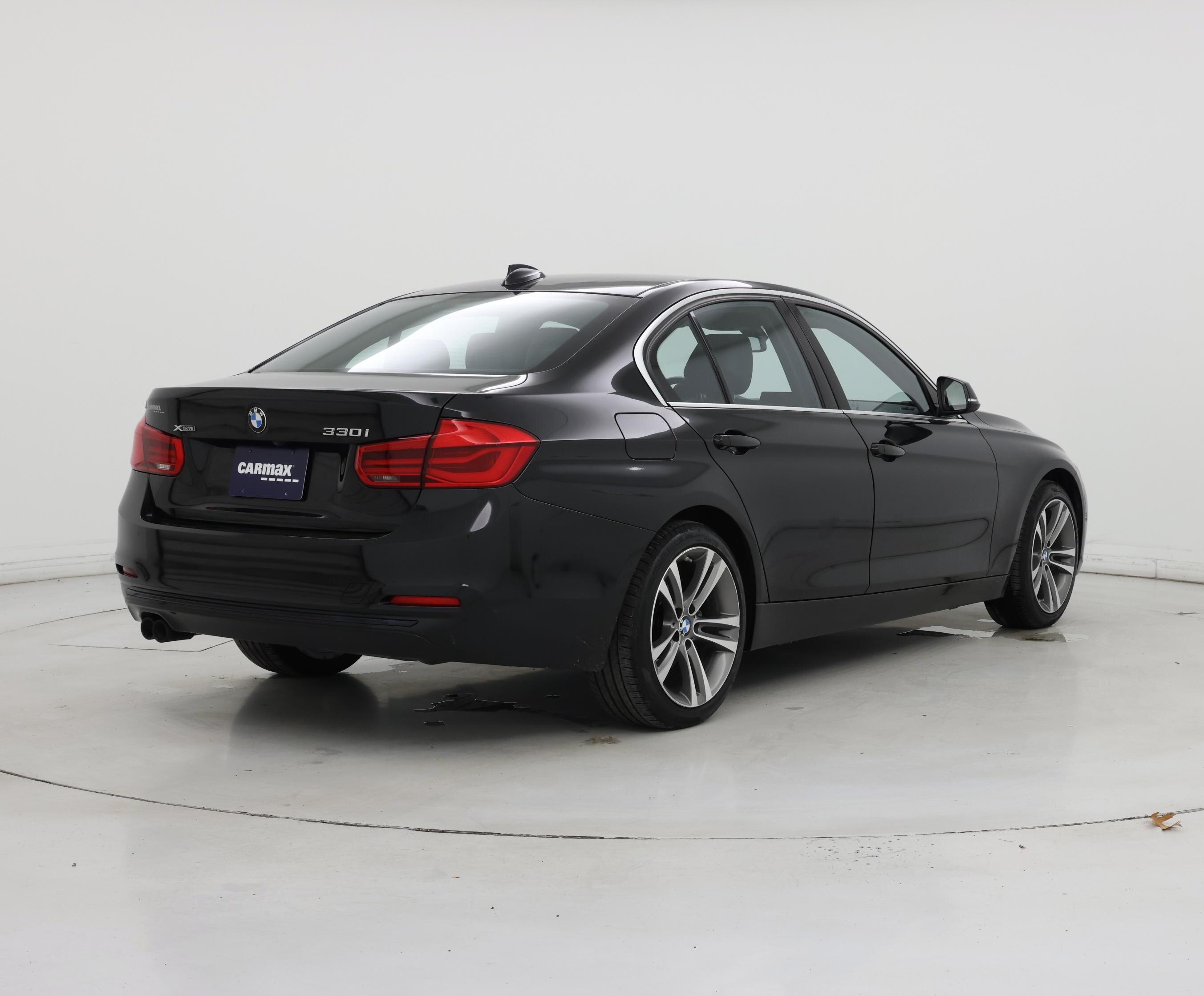 Thumbnail: 2018 BMW 3 Series - 8