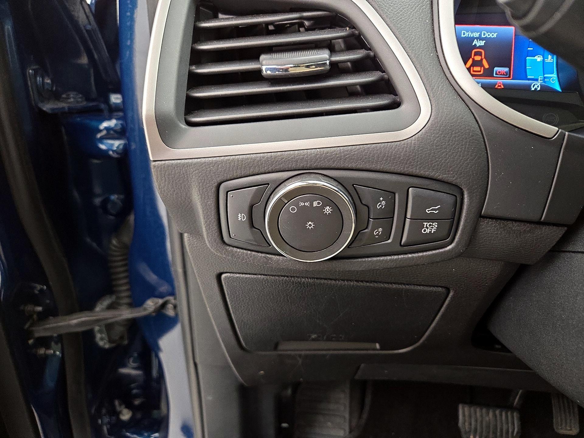 Thumbnail: 2020 Ford Edge - 13