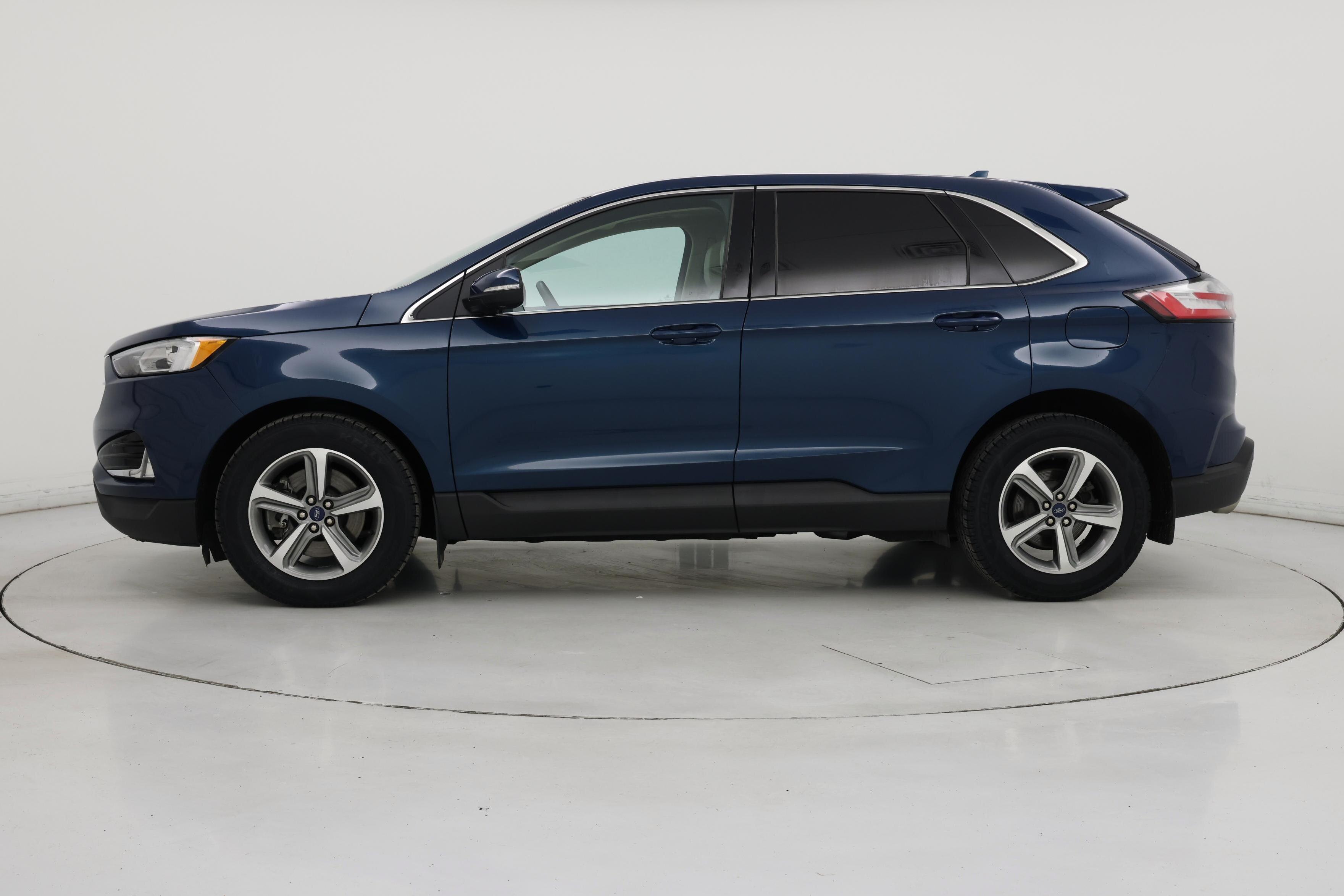 Thumbnail: 2020 Ford Edge - 3