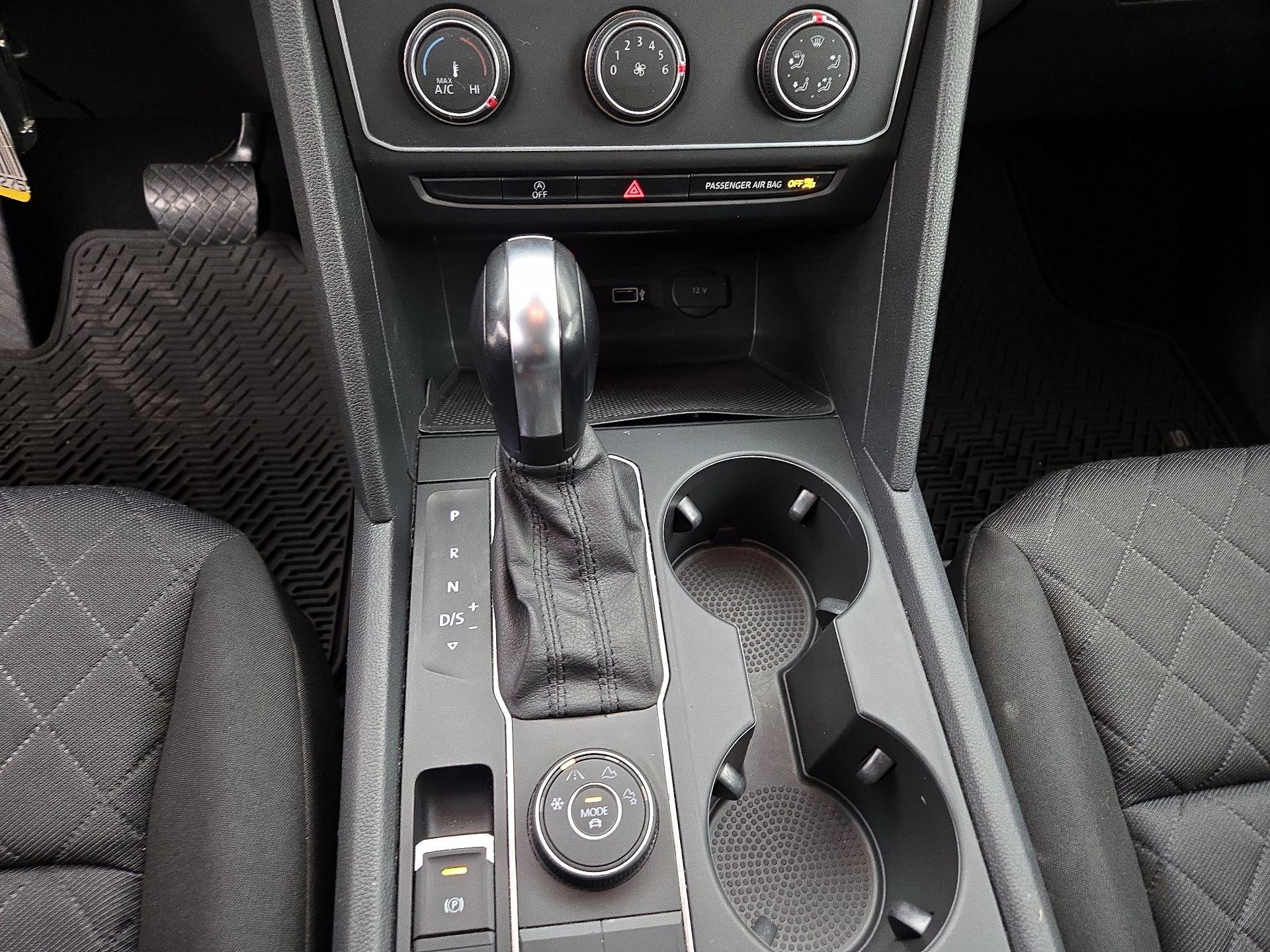 Thumbnail: 2019 Volkswagen Atlas - 17