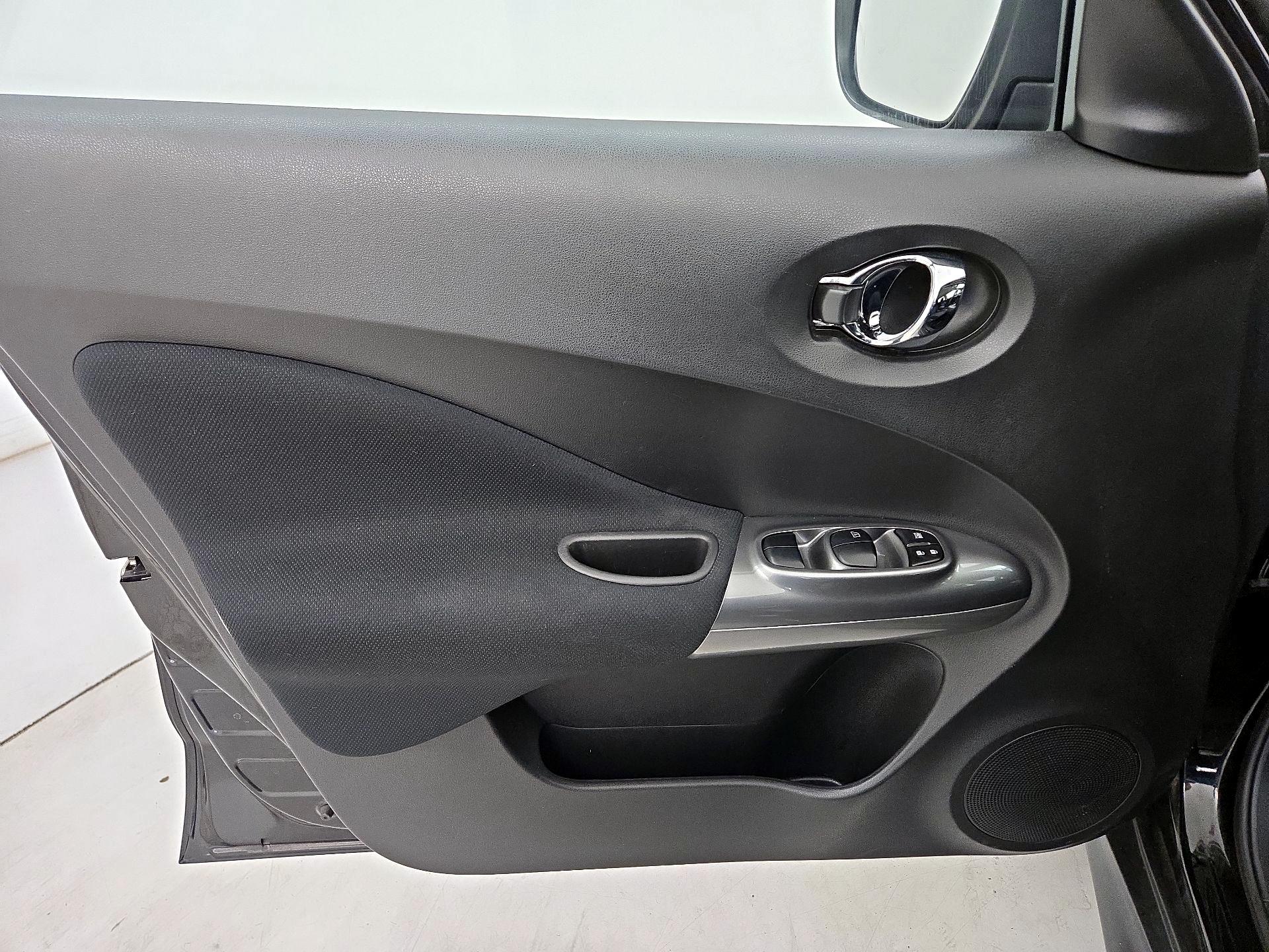 Thumbnail: 2016 Nissan Juke - 12