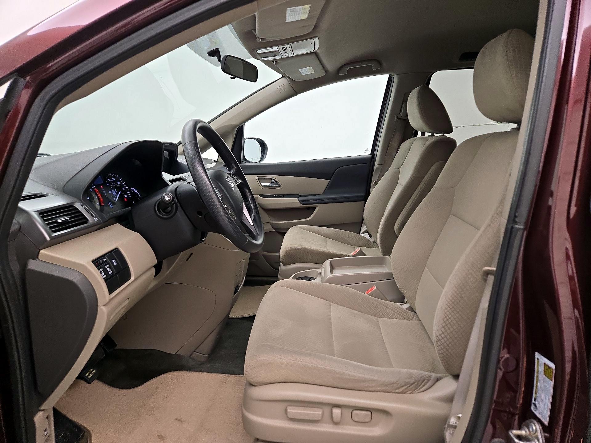 Thumbnail: 2014 Honda Odyssey - 11