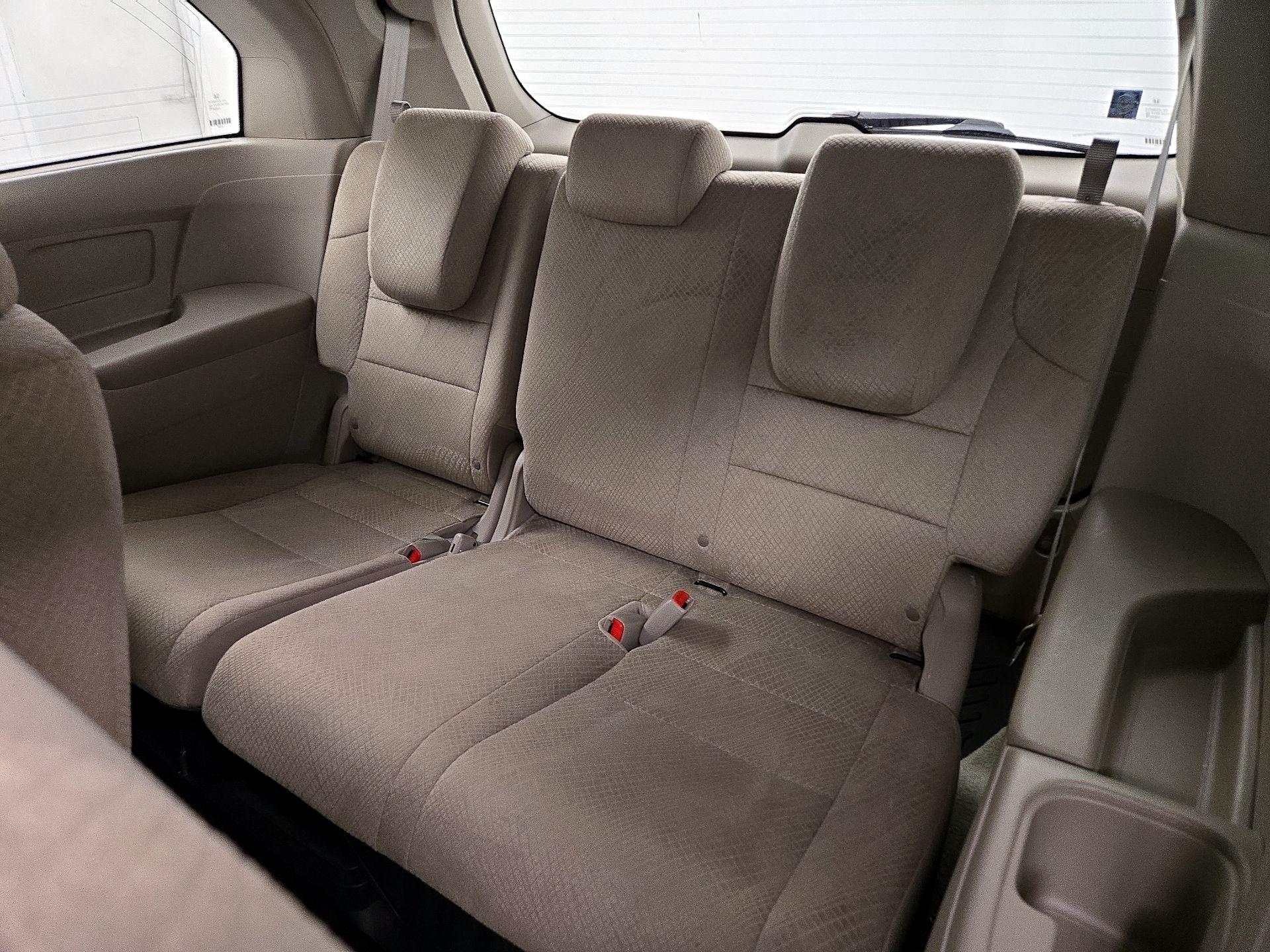 Thumbnail: 2014 Honda Odyssey - 20