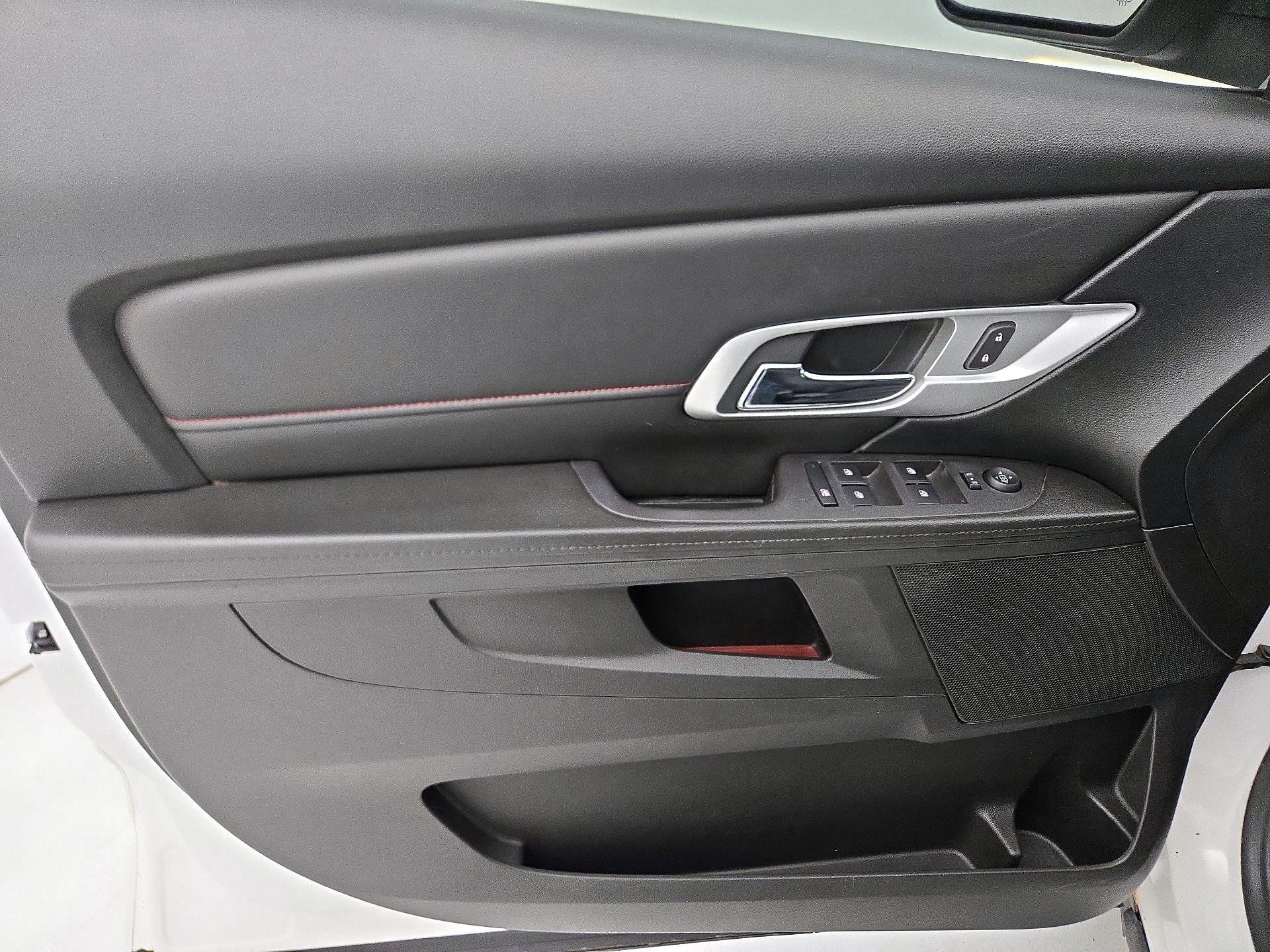 Thumbnail: 2017 GMC Terrain - 12