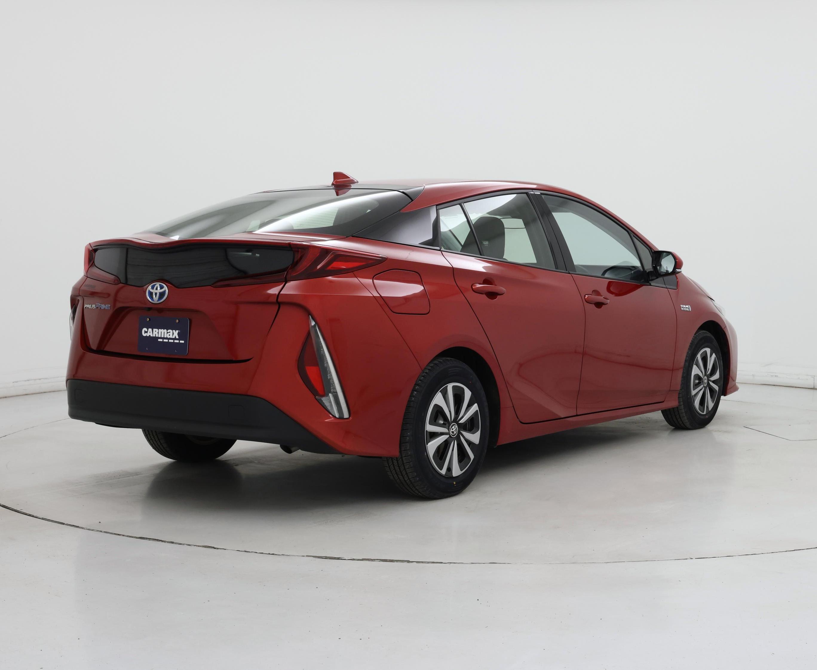 Thumbnail: 2017 Toyota Prius Prime - 8