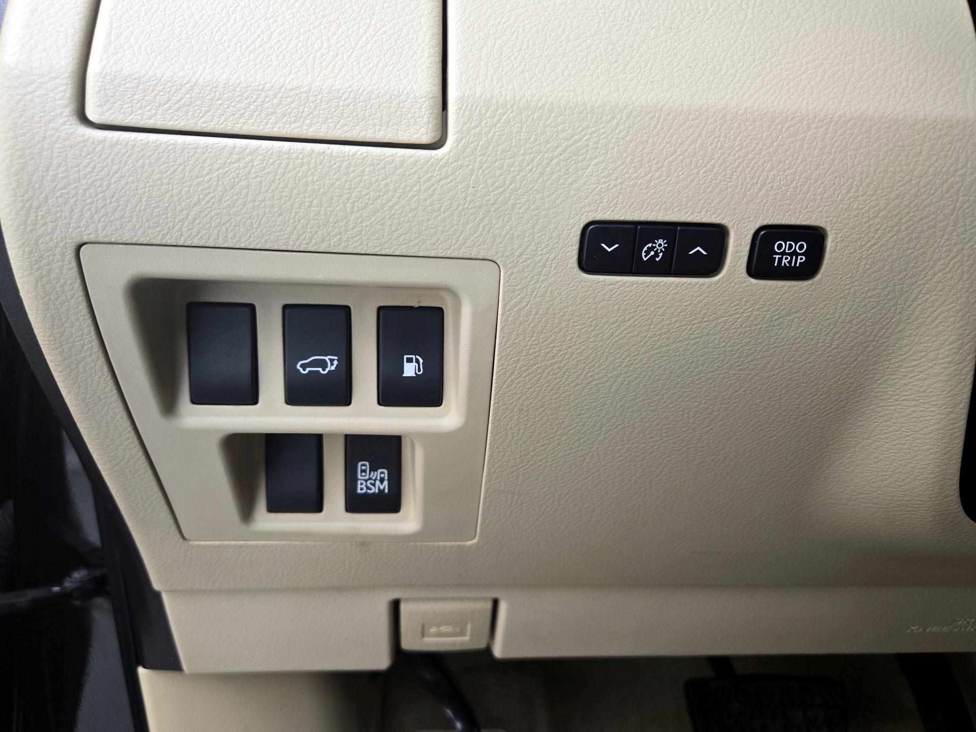 Thumbnail: 2015 Lexus RX - 13