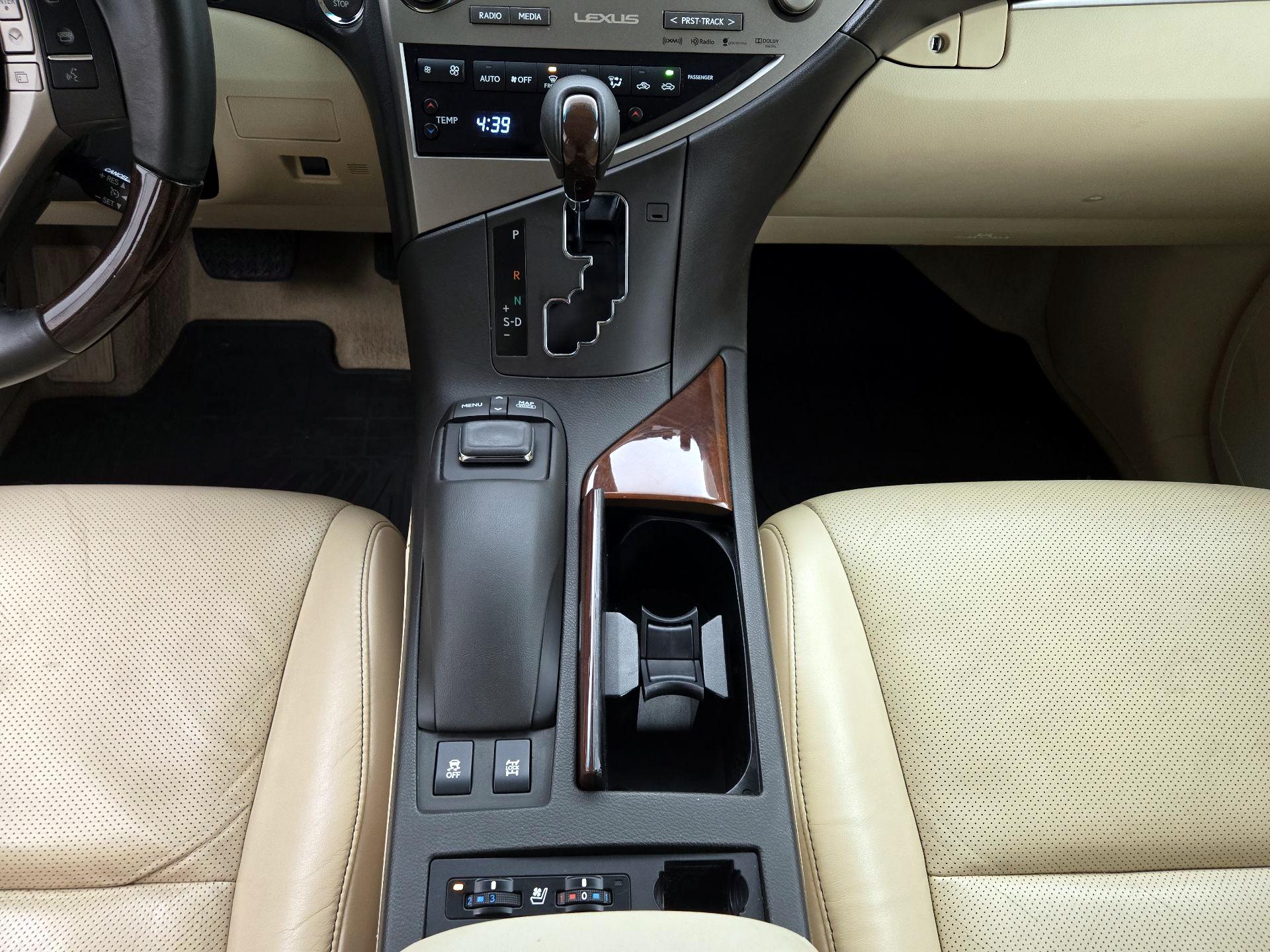 Thumbnail: 2015 Lexus RX - 18