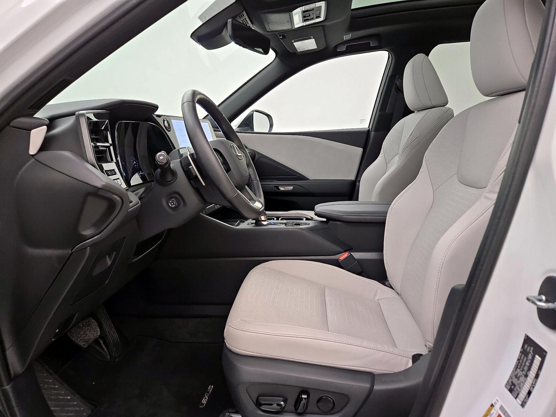 Thumbnail: 2025 Lexus TX - 11