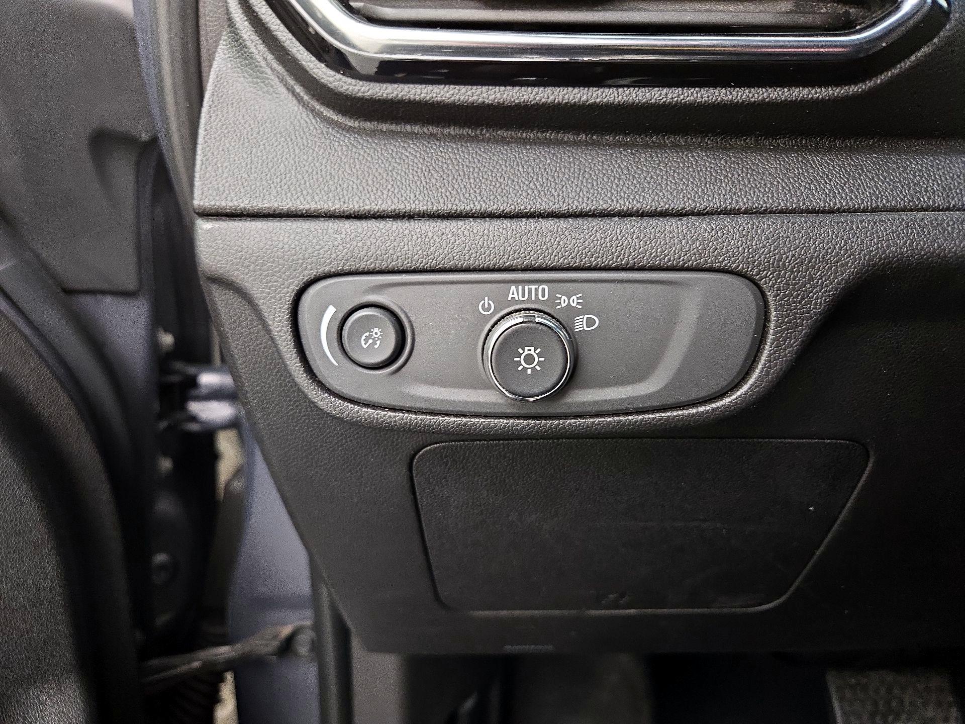 Thumbnail: 2023 Chevrolet Bolt EV - 13