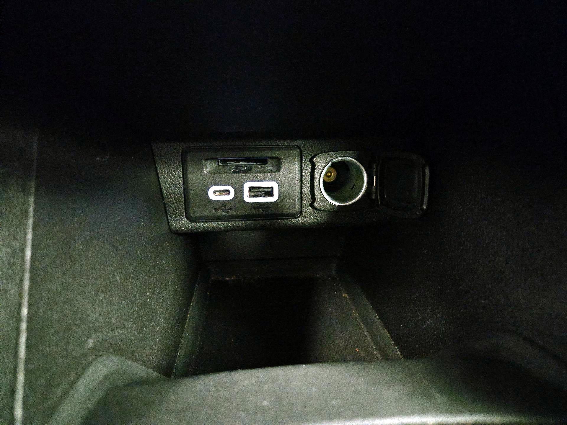 Thumbnail: 2023 Chevrolet Bolt EV - 18