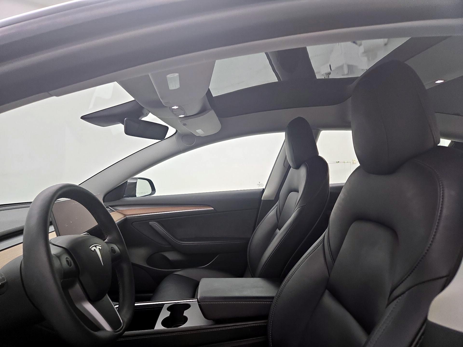 Thumbnail: 2022 Tesla Model 3 - 18