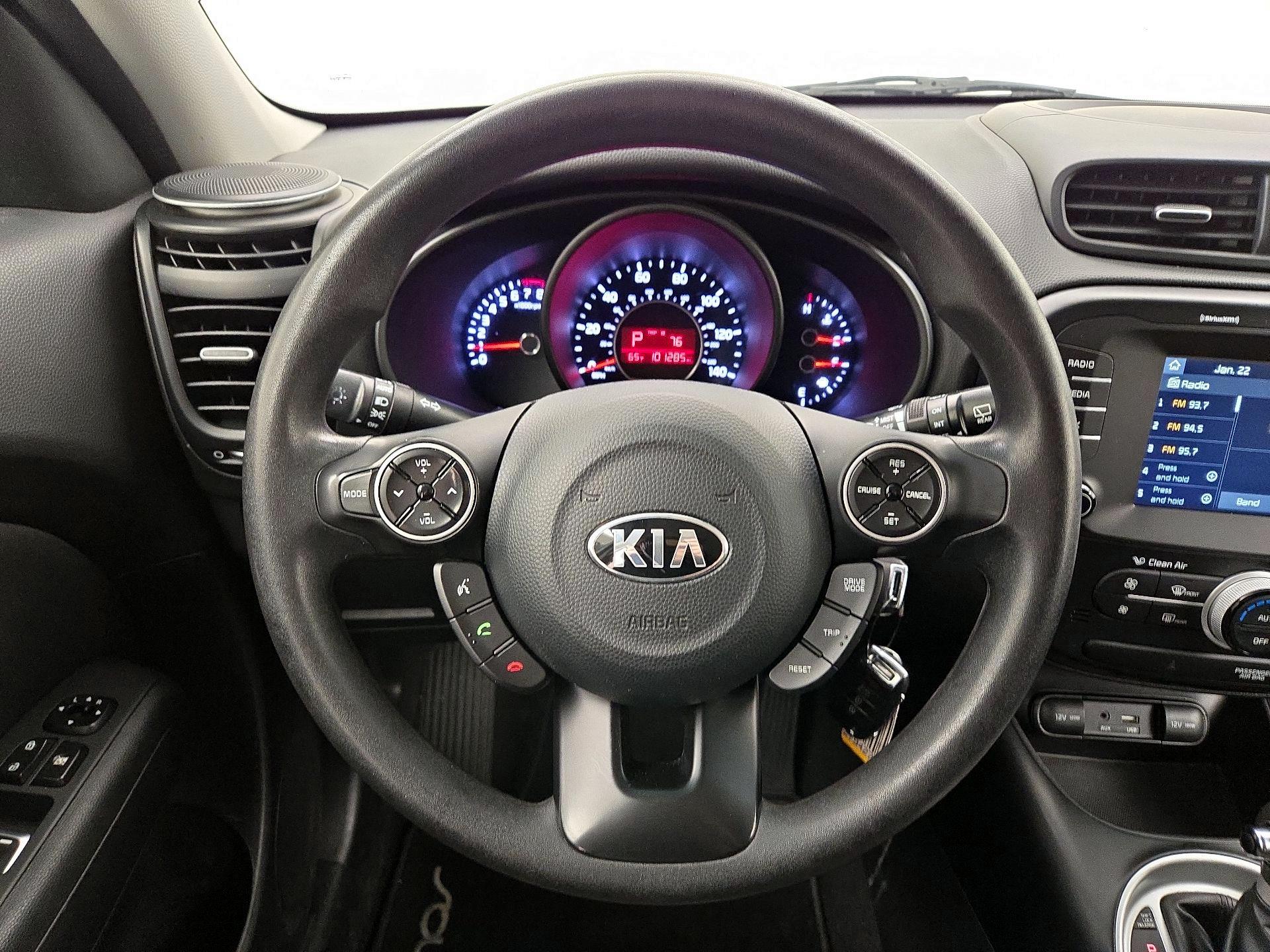 Thumbnail: 2019 Kia Soul - 10