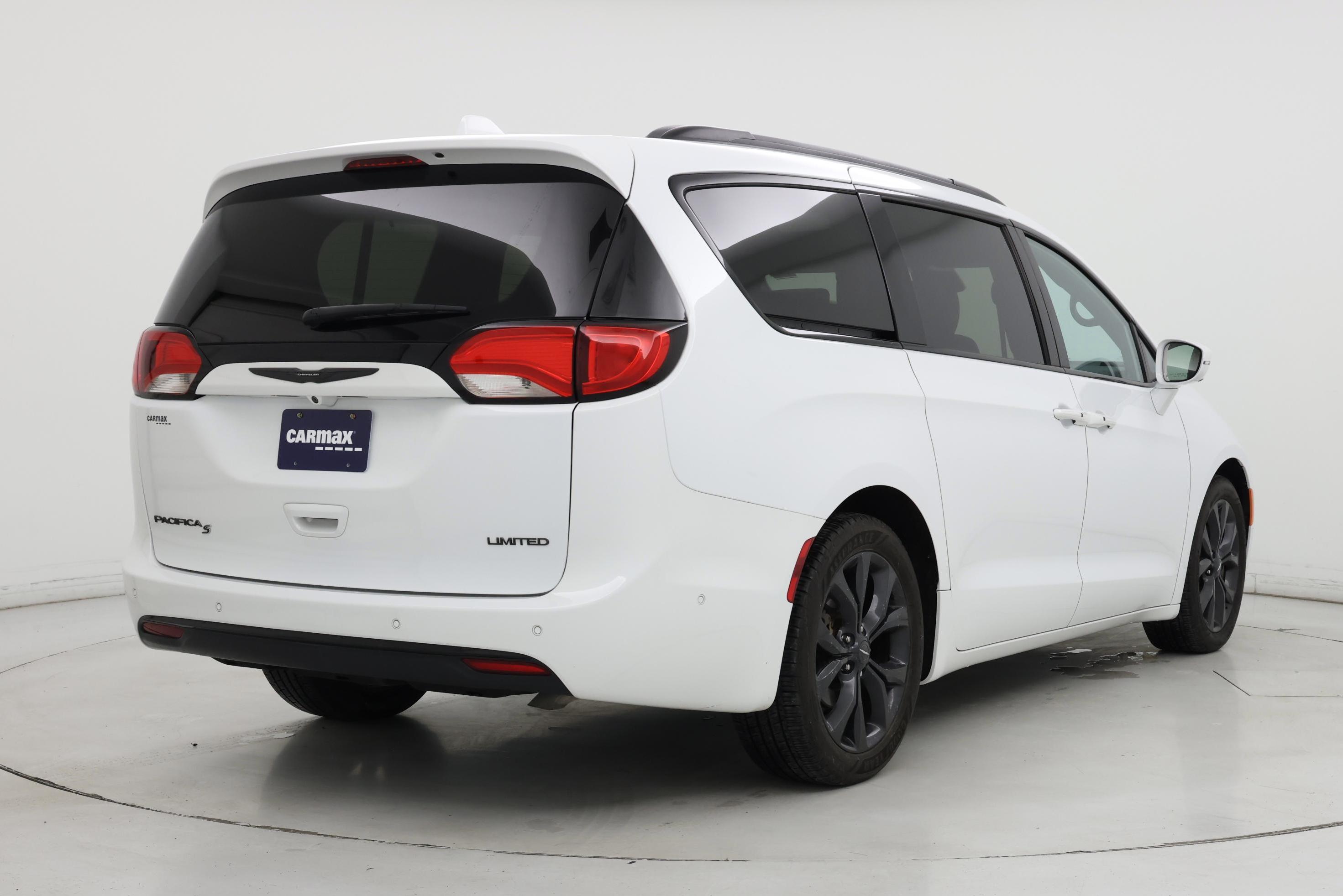 Thumbnail: 2020 Chrysler Pacifica - 8