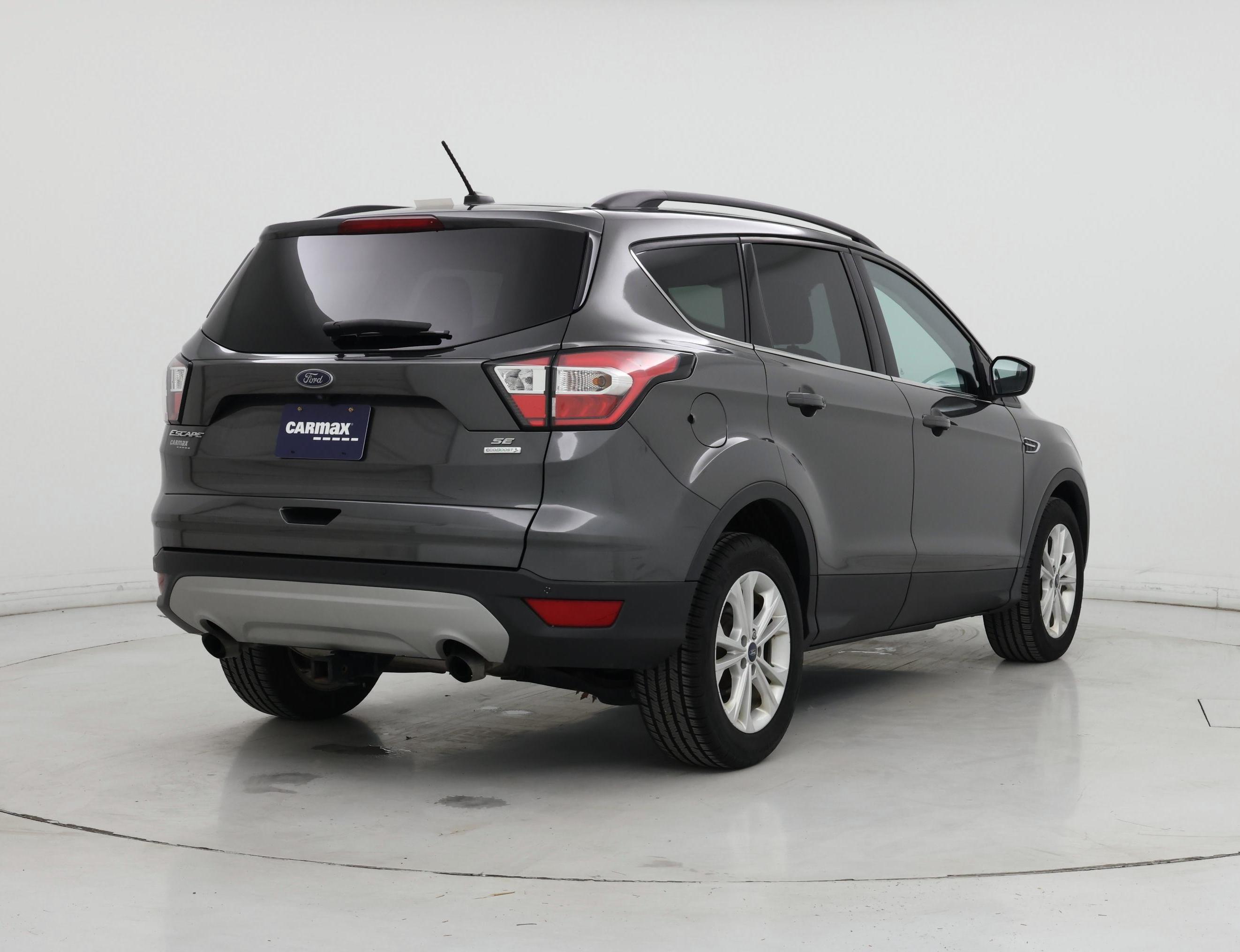 Thumbnail: 2017 Ford Escape - 8