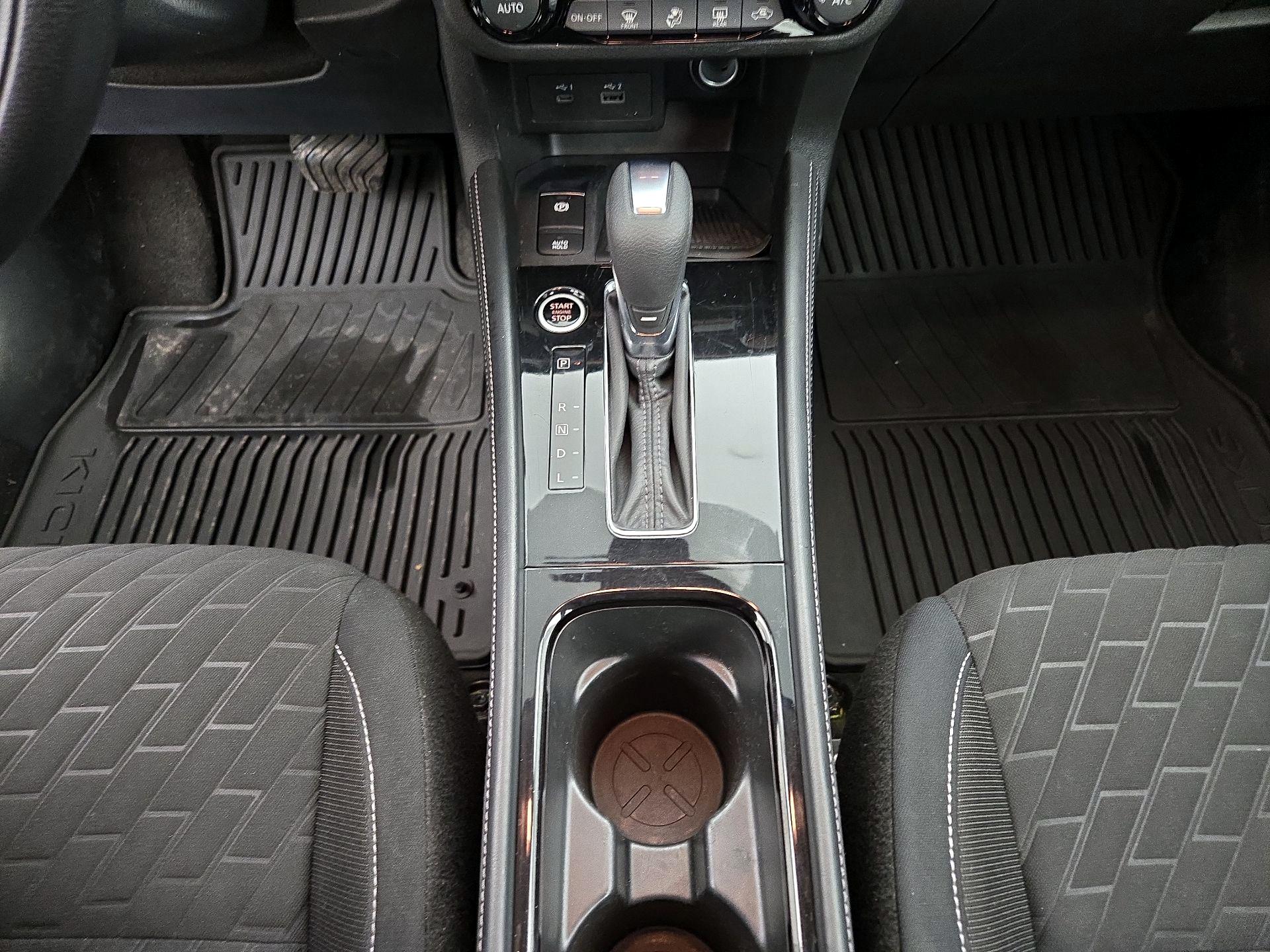 Thumbnail: 2022 Nissan Kicks - 17