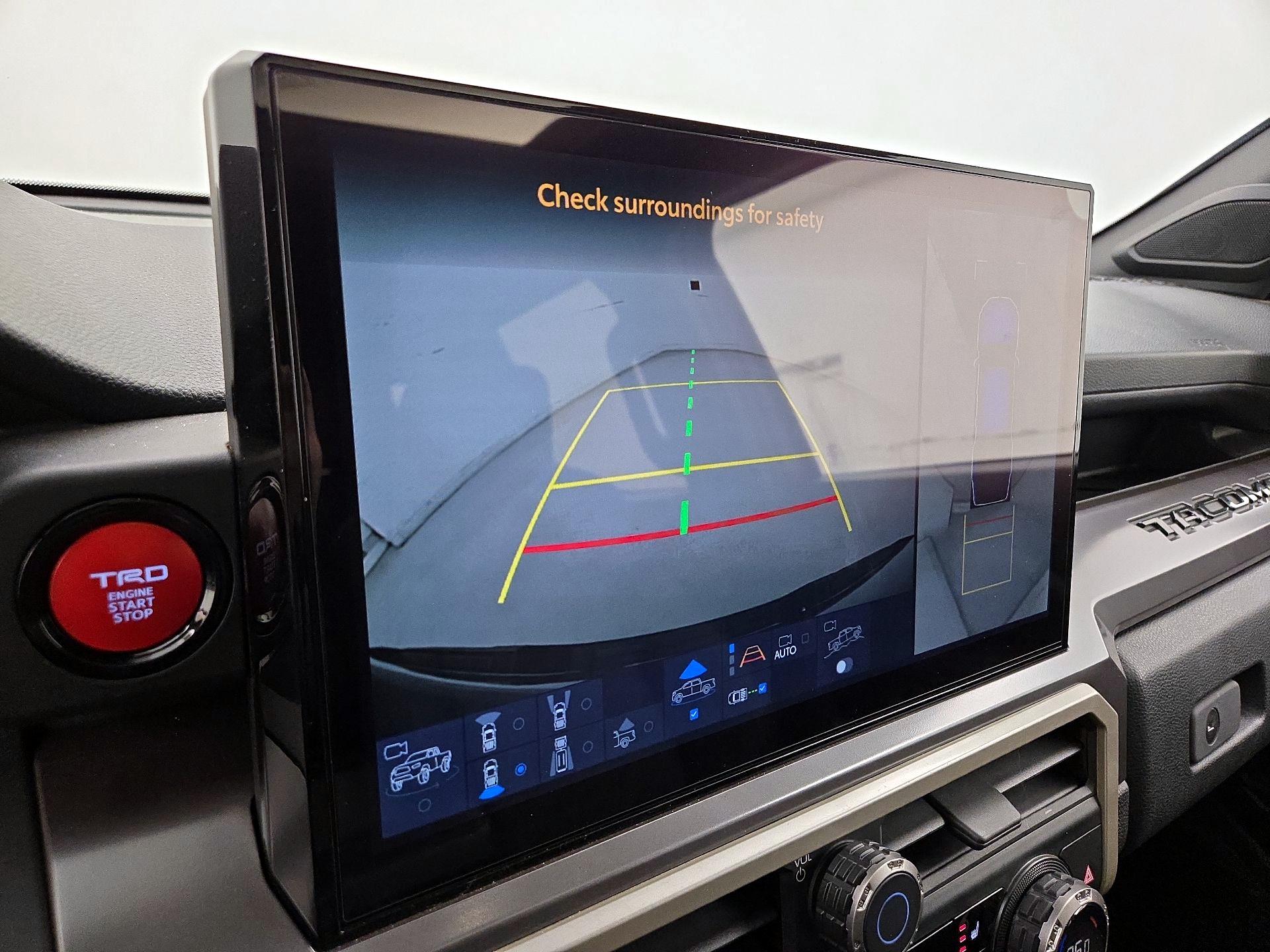 Thumbnail: 2025 Toyota Tacoma - 15