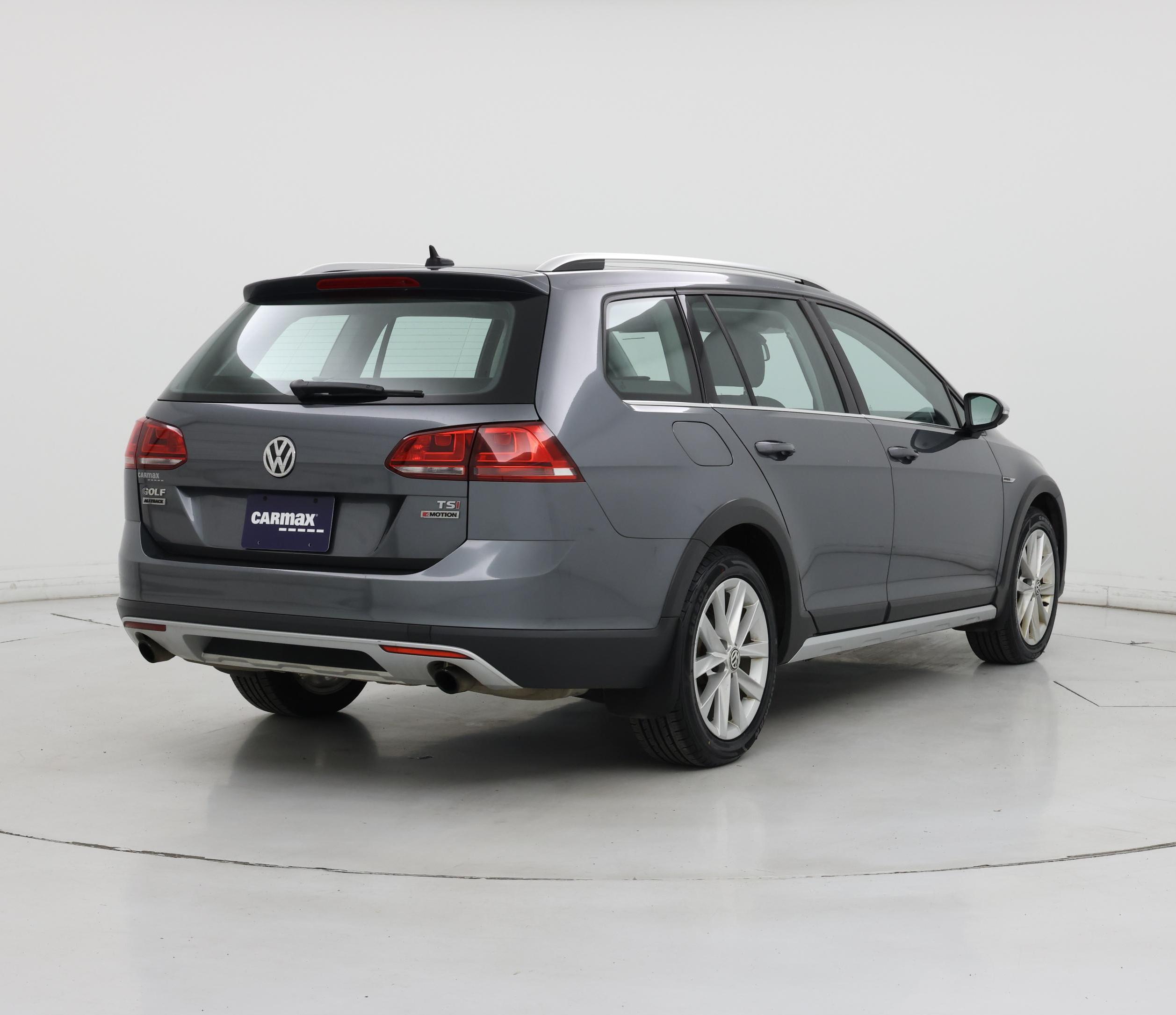 Thumbnail: 2017 Volkswagen Golf - 8