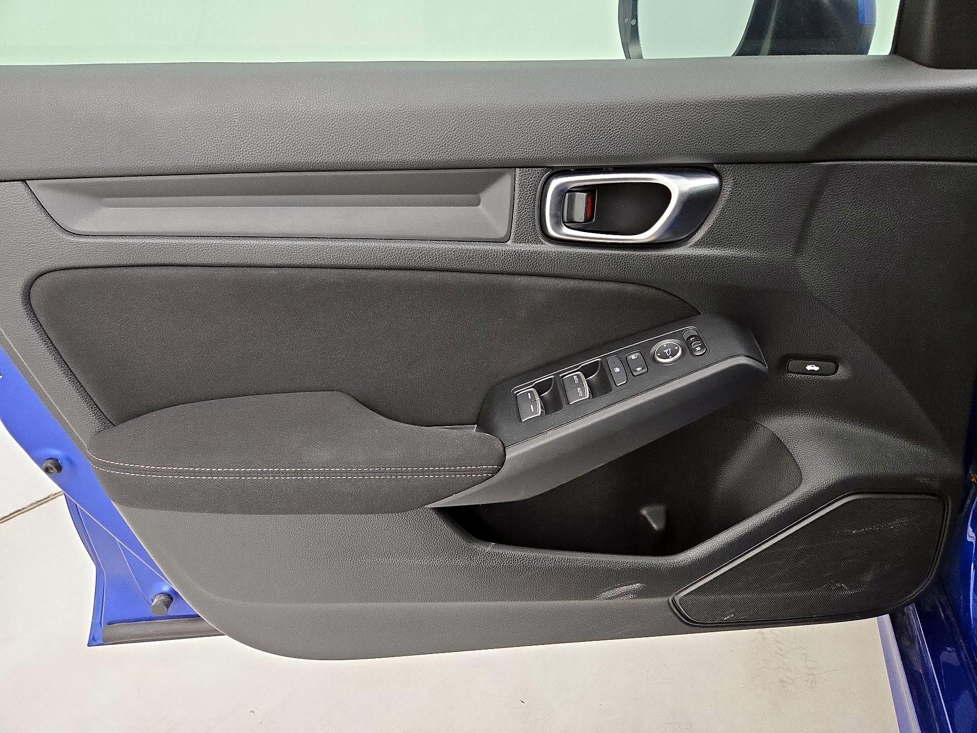 Thumbnail: 2024 Honda Civic - 12