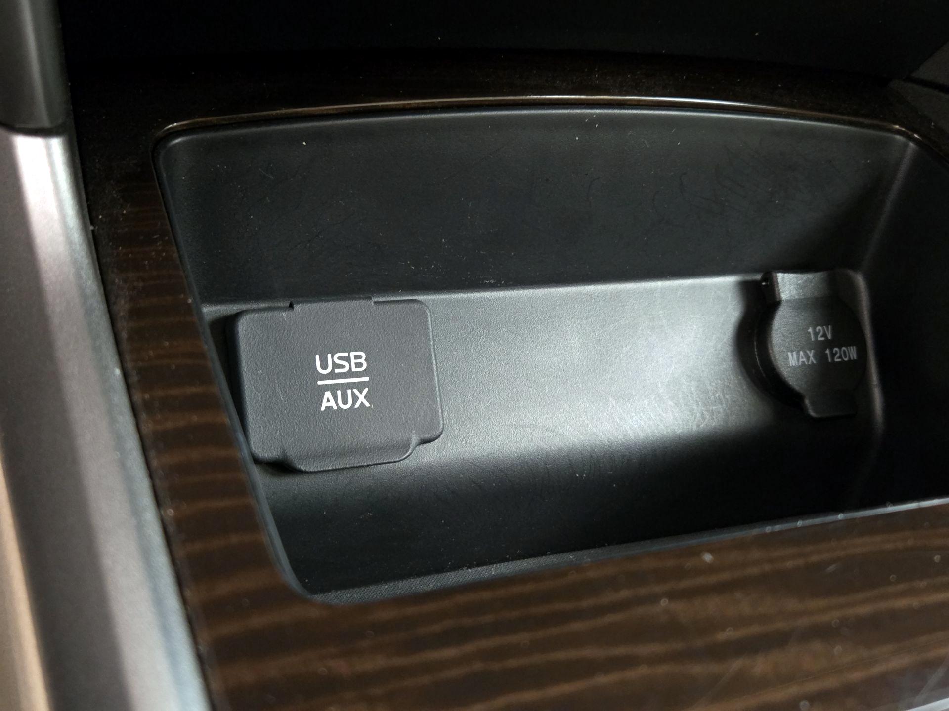 Thumbnail: 2015 Nissan Altima - 19