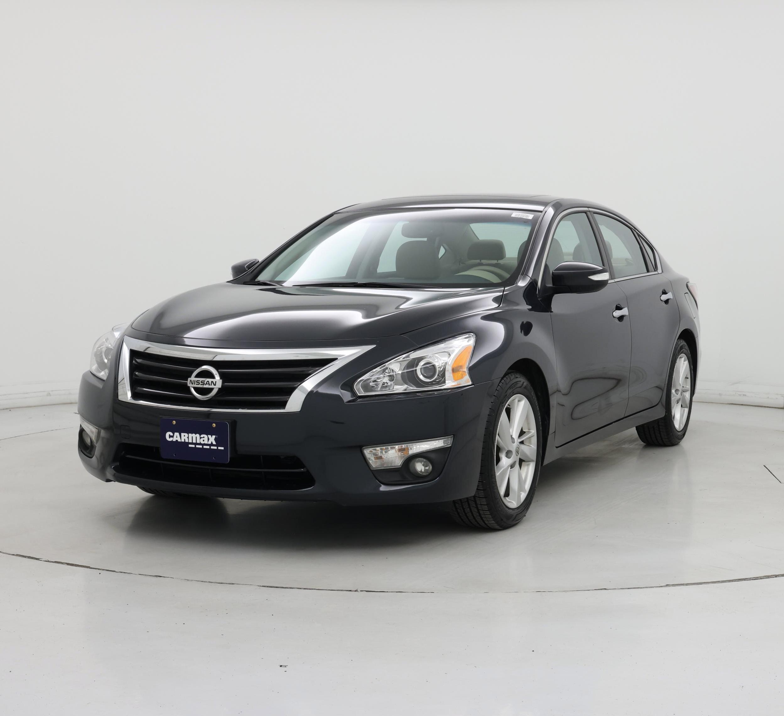Thumbnail: 2015 Nissan Altima - 4