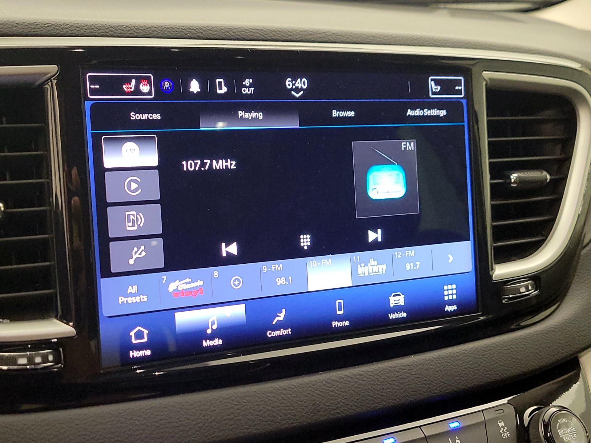 Thumbnail: 2024 Chrysler Pacifica - 15