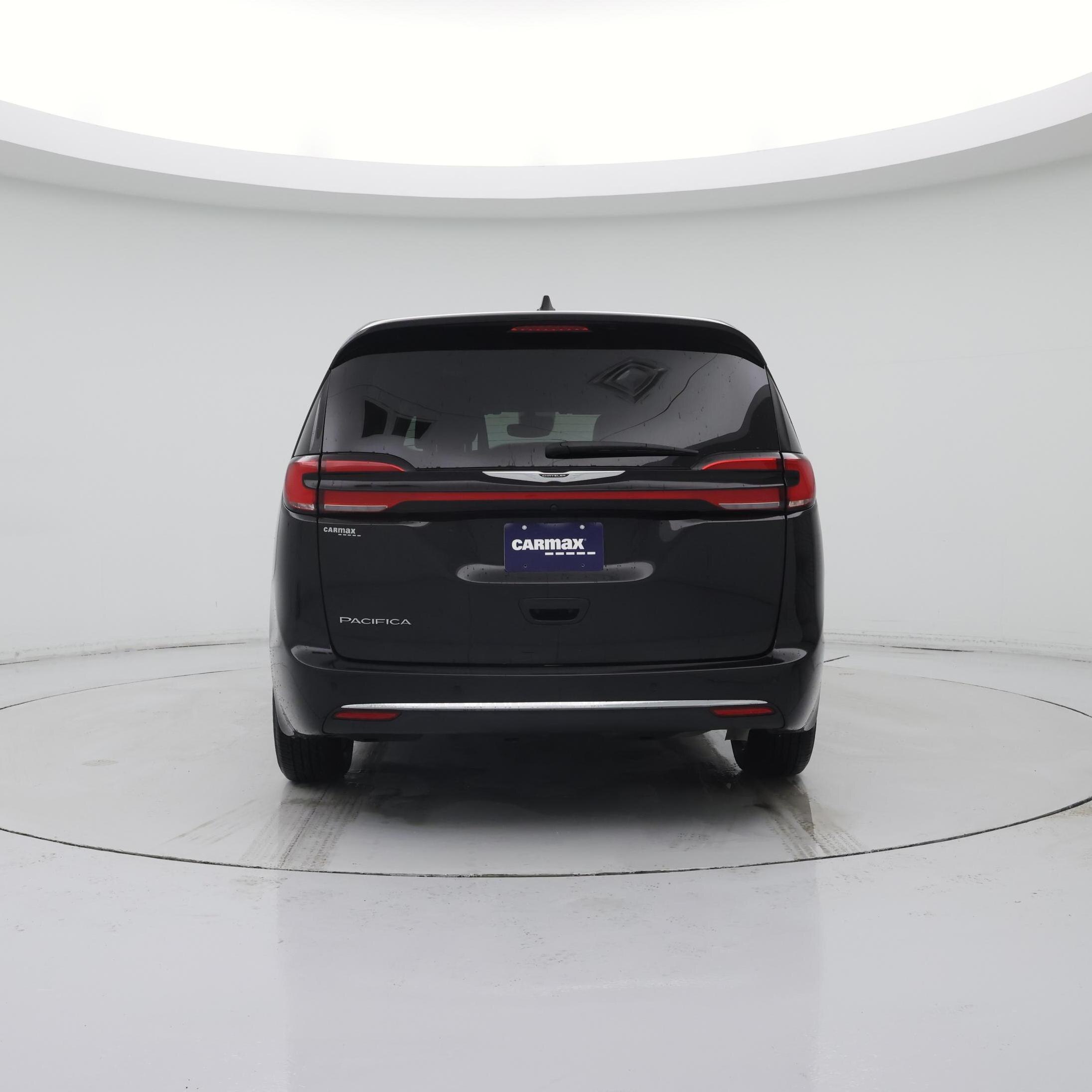 Thumbnail: 2024 Chrysler Pacifica - 6