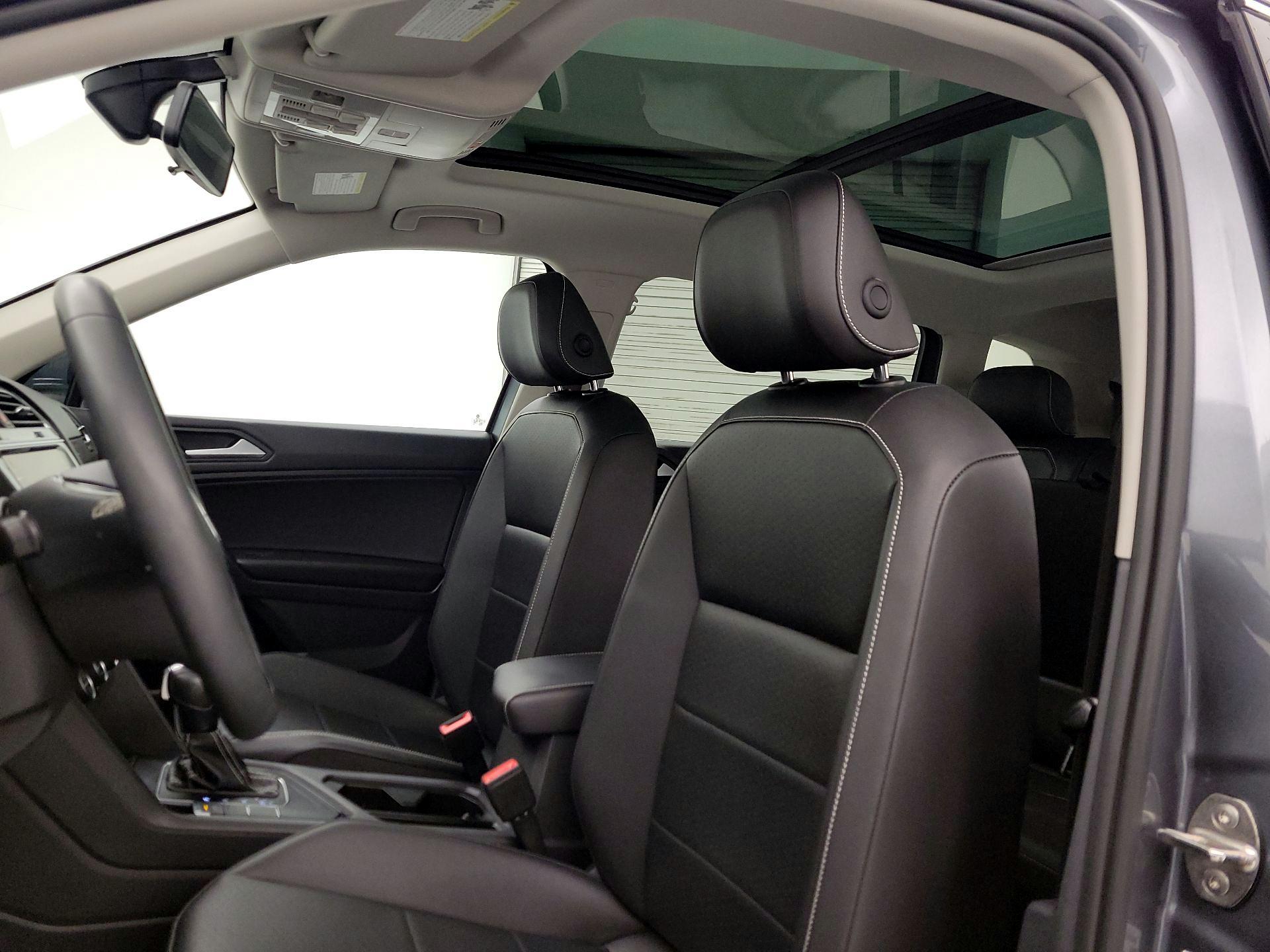 Thumbnail: 2021 Volkswagen Tiguan - 19