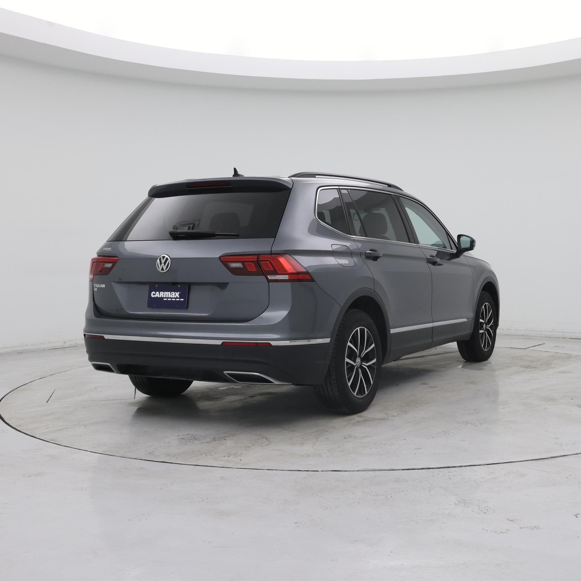 Thumbnail: 2021 Volkswagen Tiguan - 8